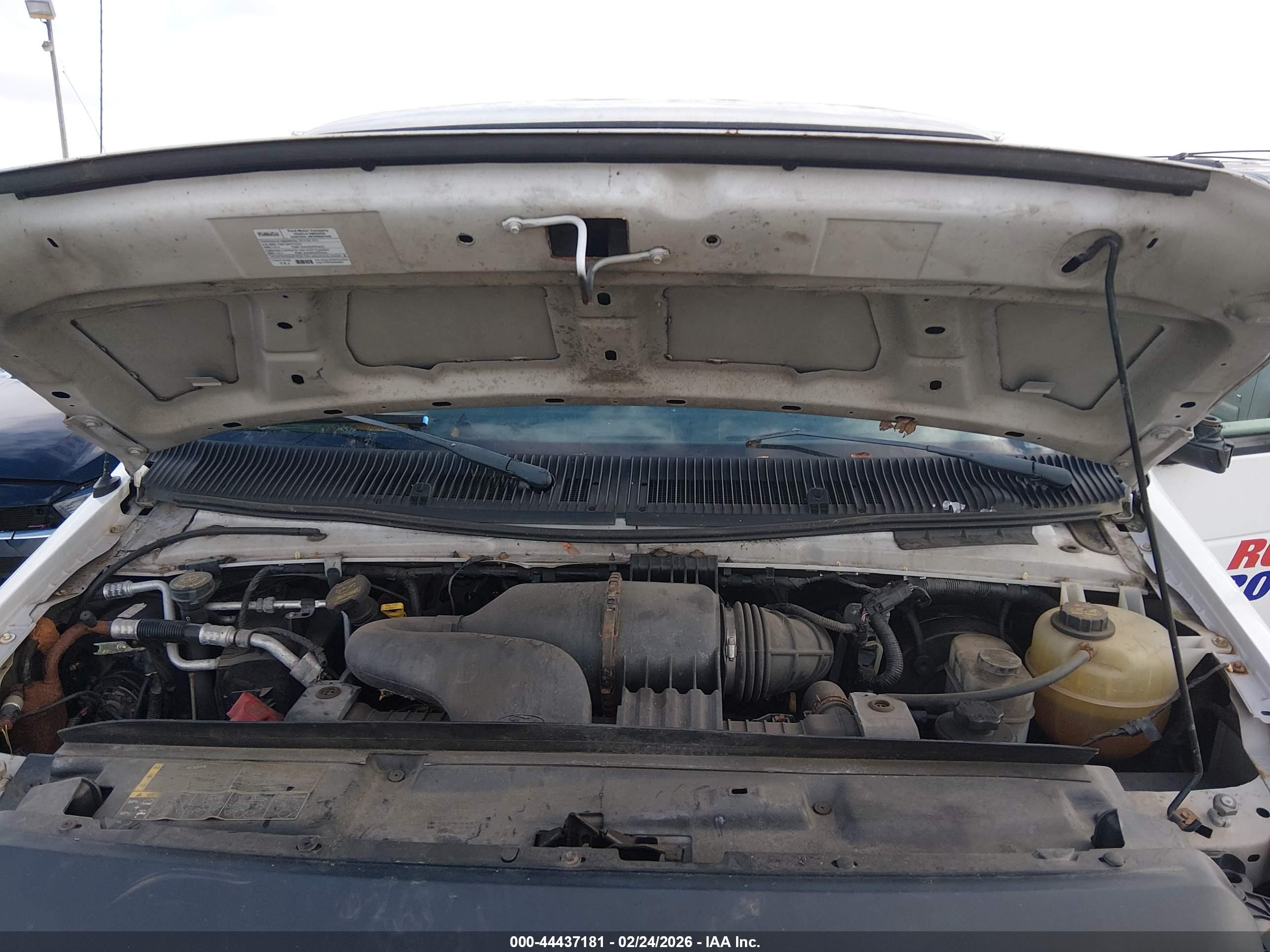 FORD E-250 image 10