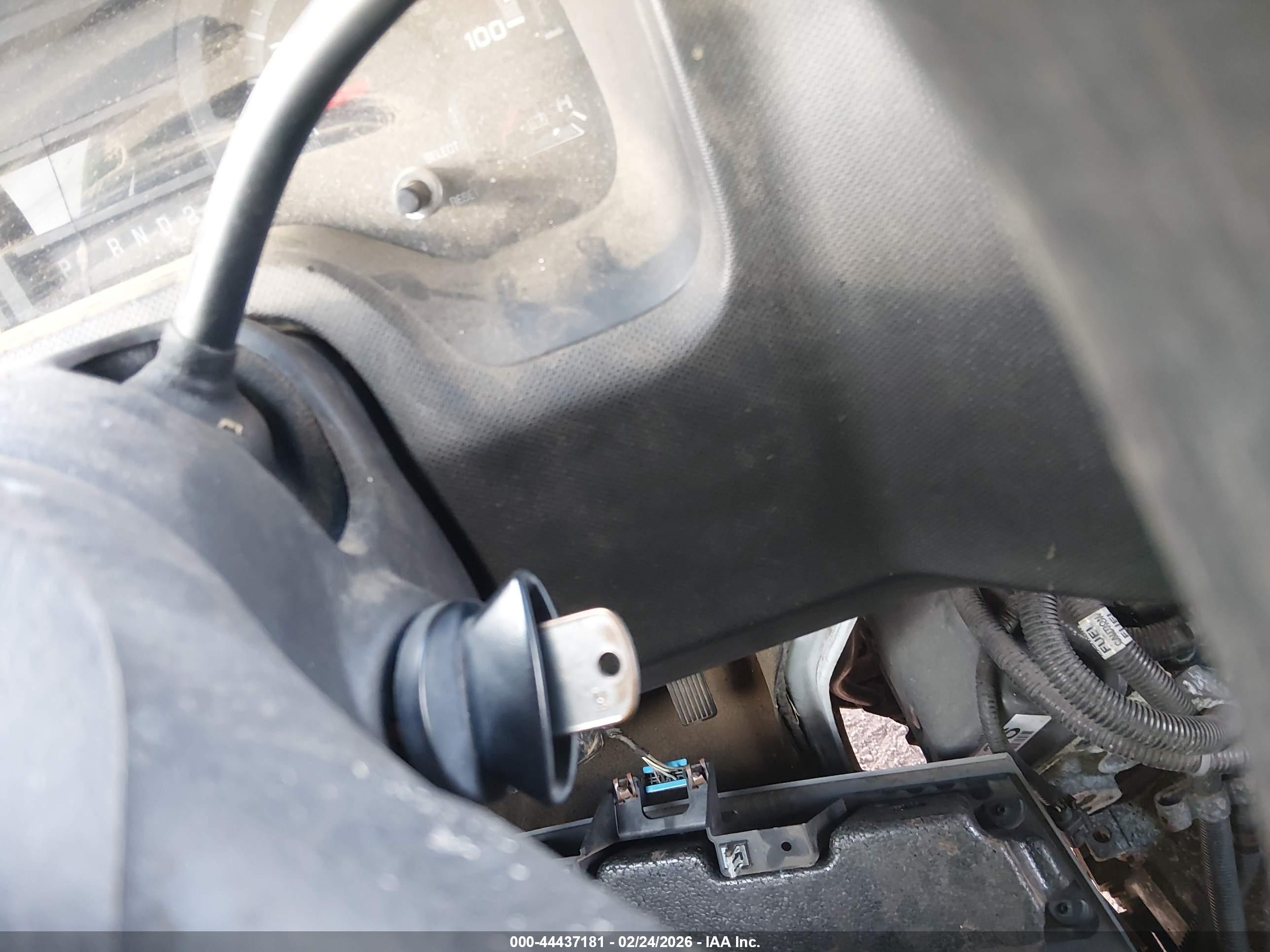 FORD E-250 image 11