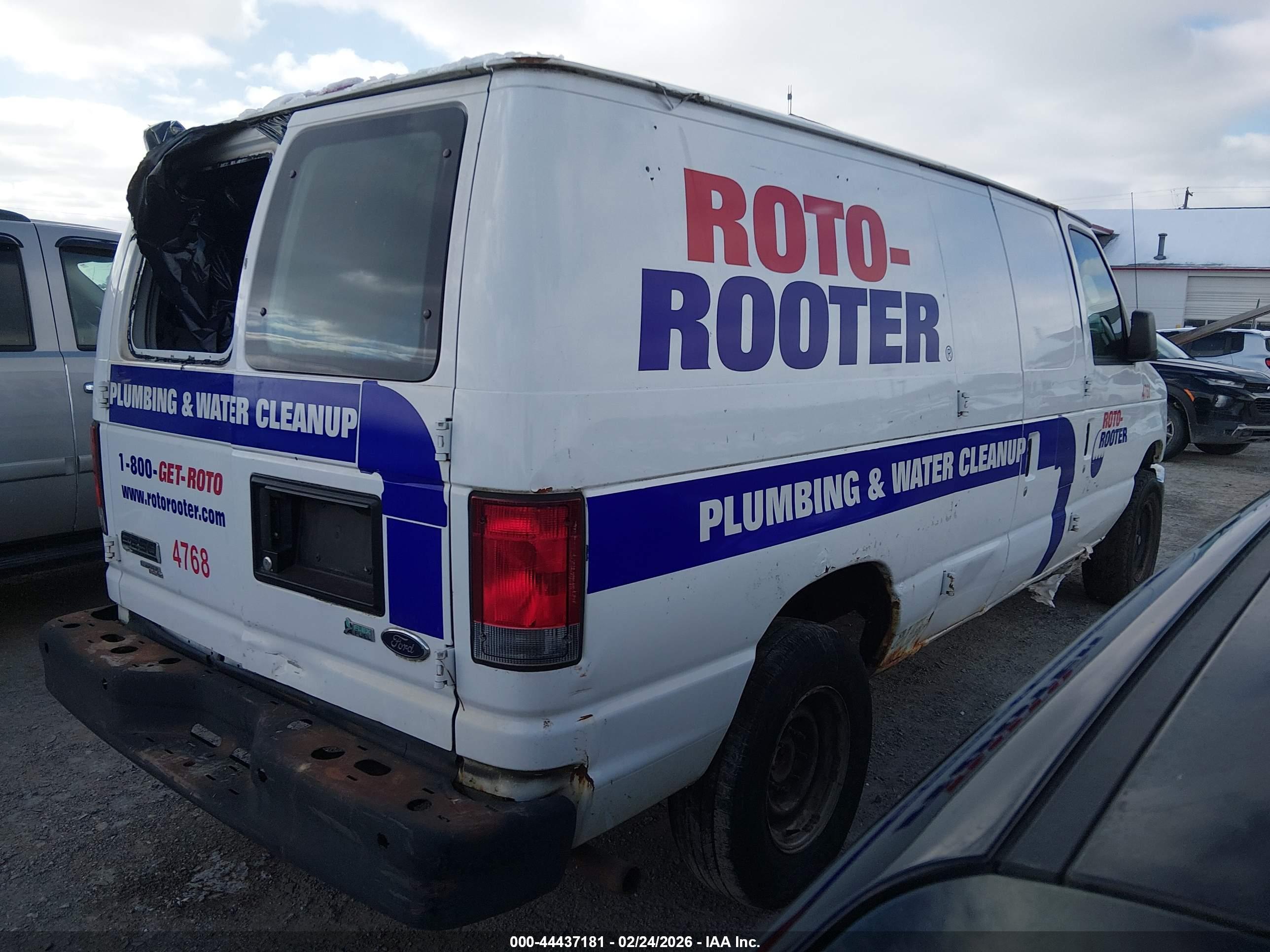 FORD E-250 image 4