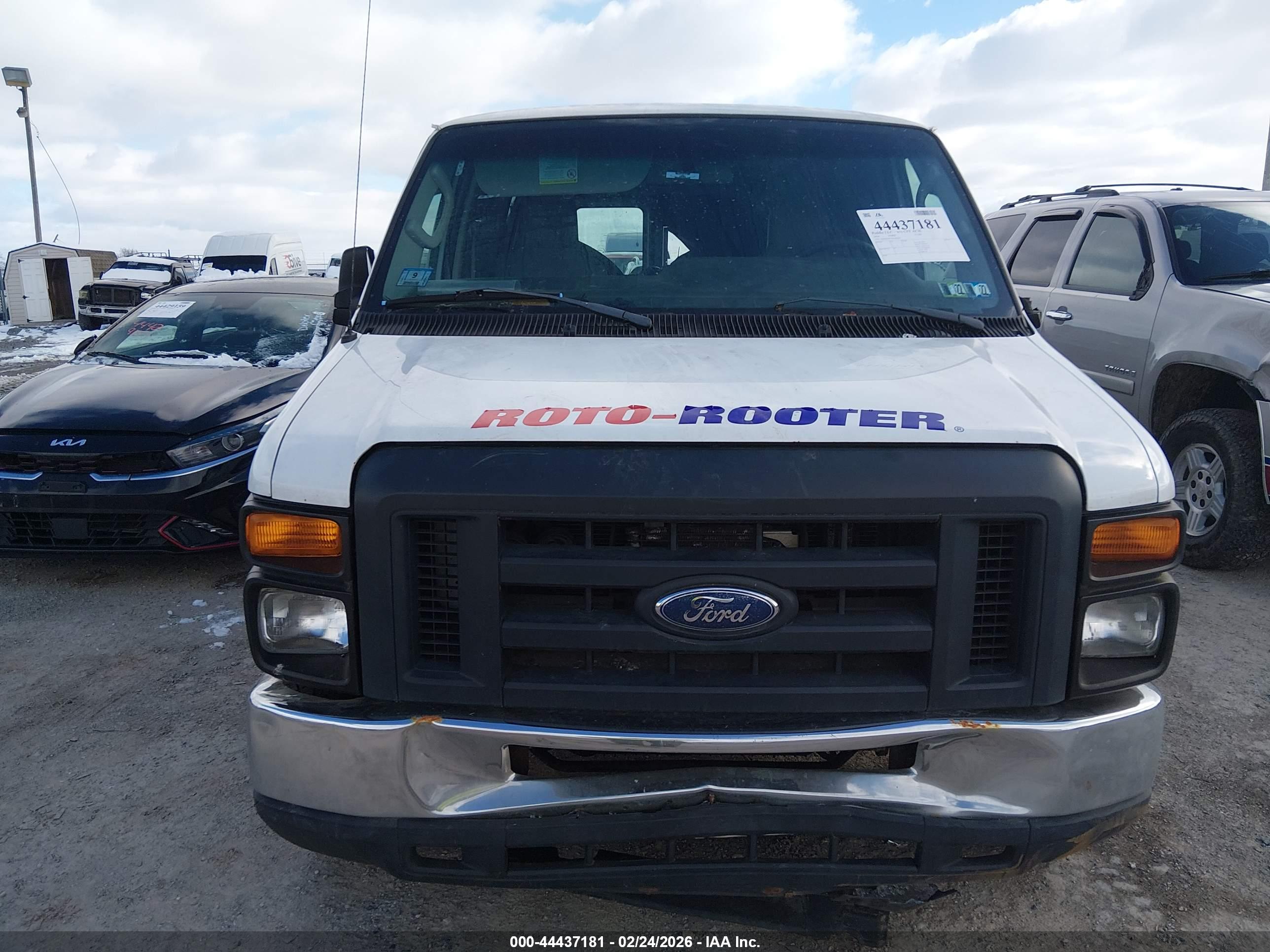 FORD E-250 image 6