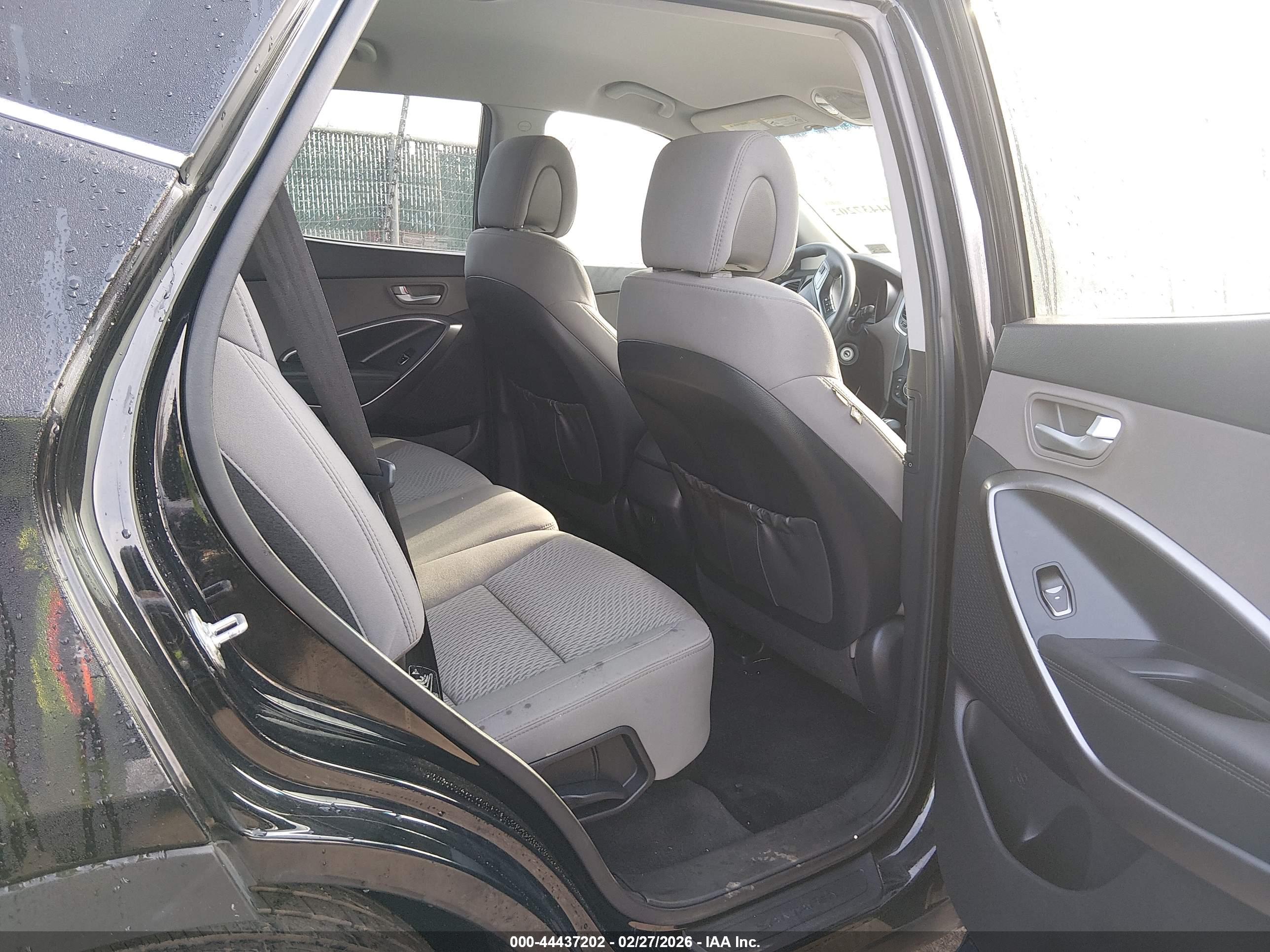 HYUNDAI SANTA image 8