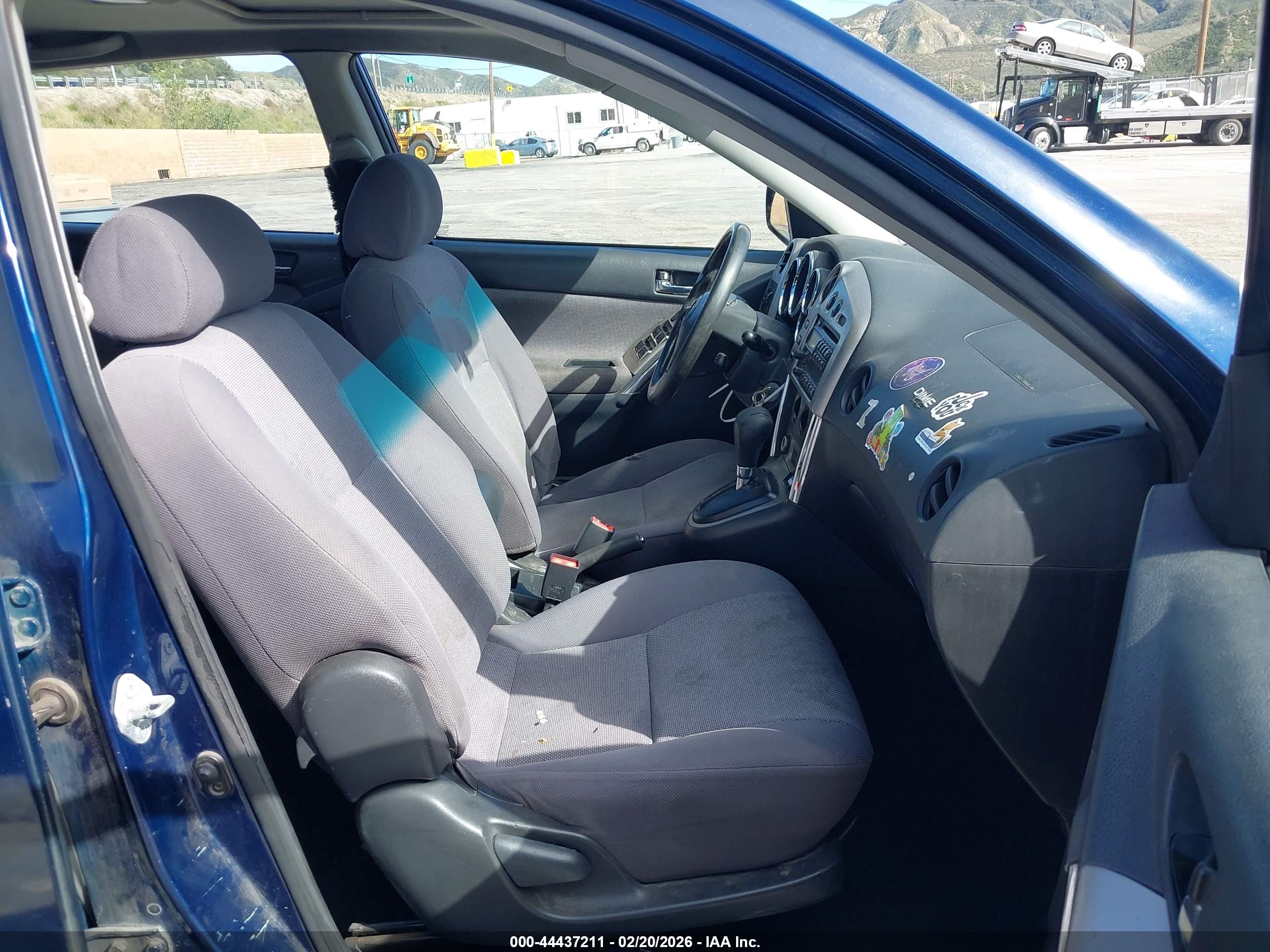 TOYOTA MATRIX image 5