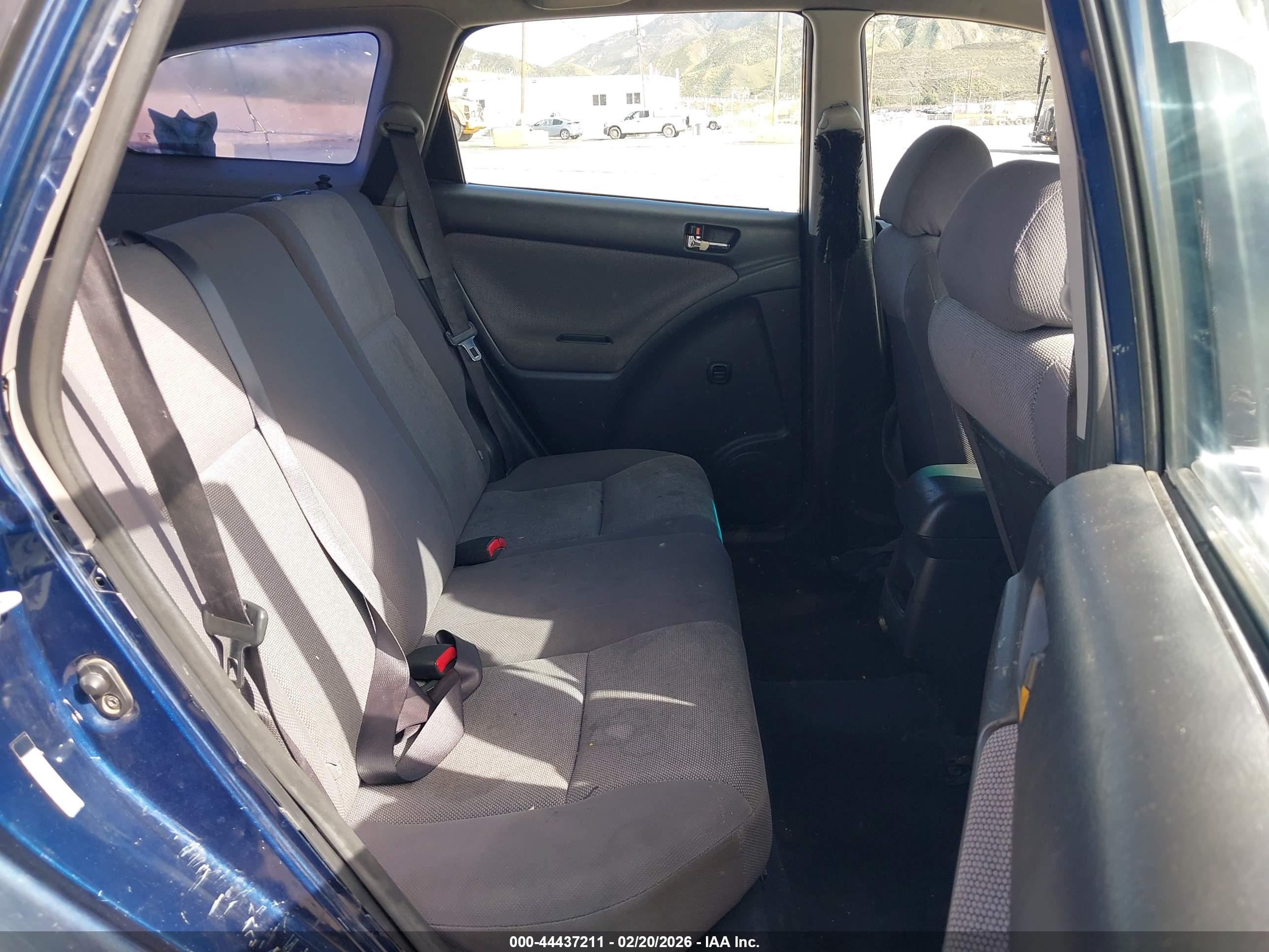 TOYOTA MATRIX image 8