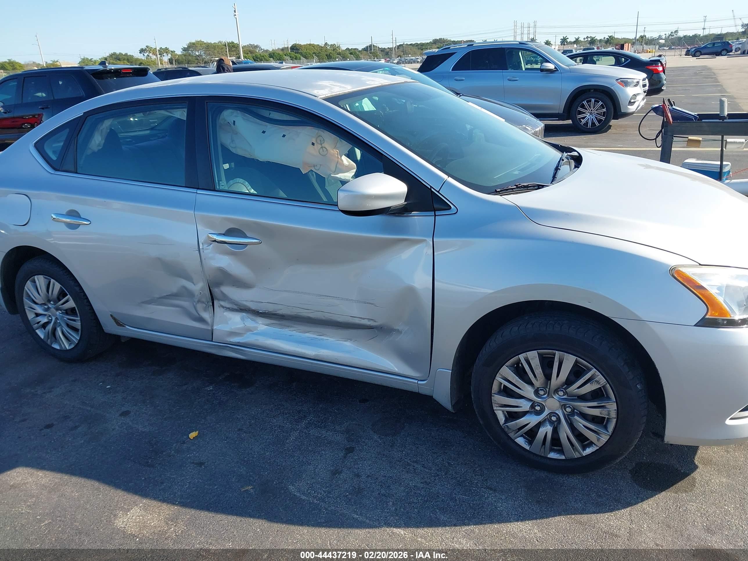 NISSAN SENTRA image 6