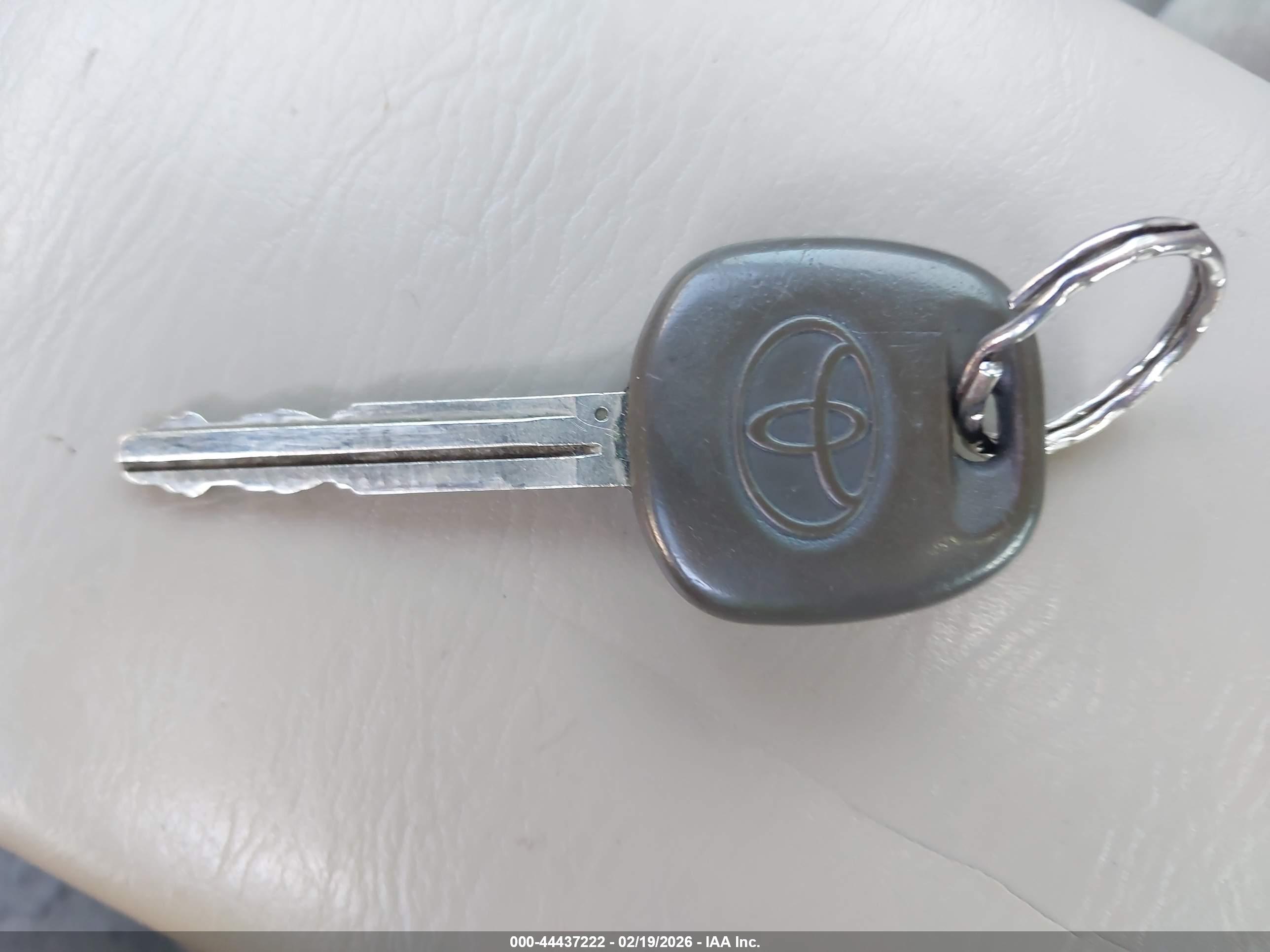 TOYOTA COROLLA image 11