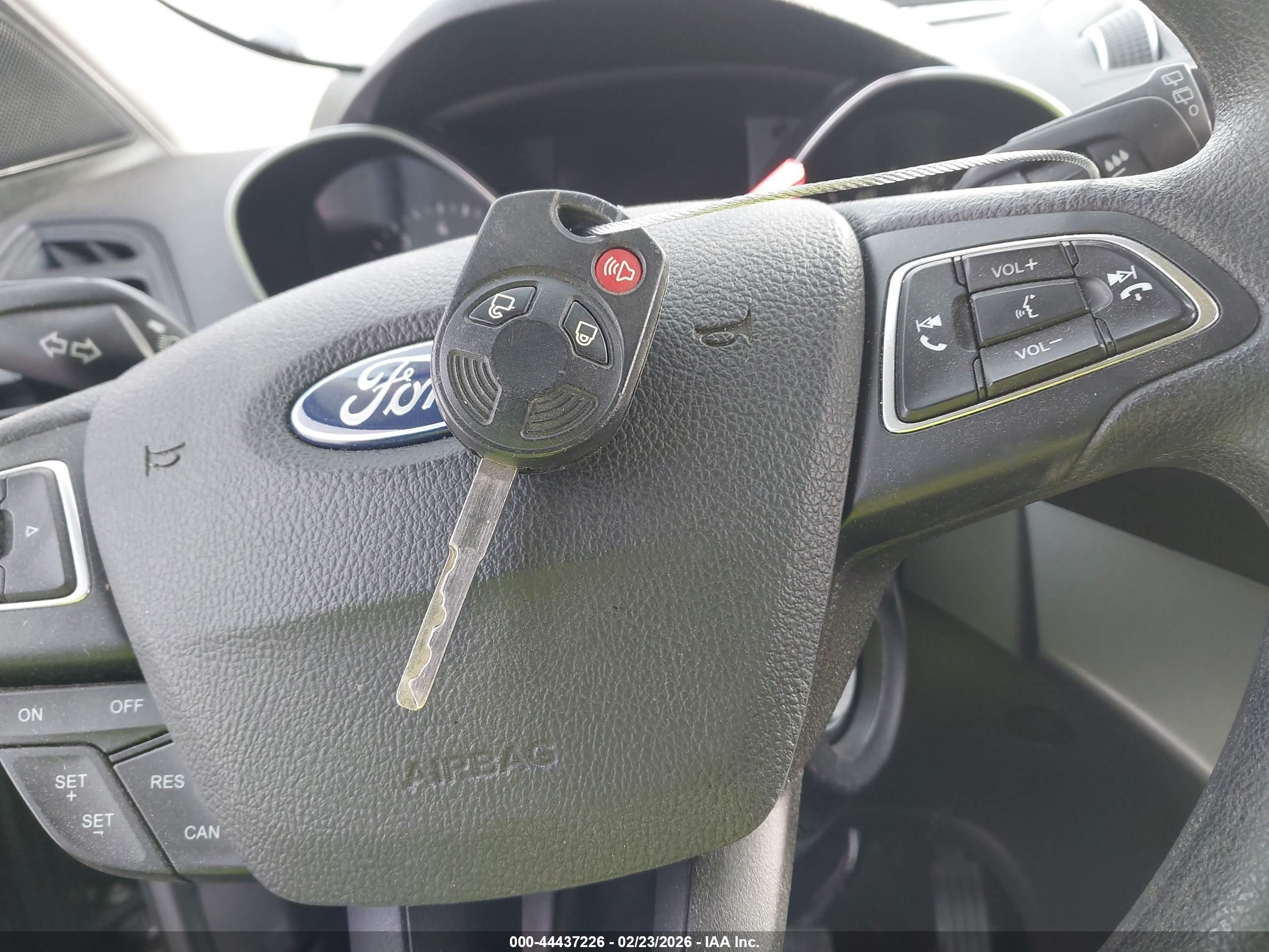 FORD ESCAPE image 11