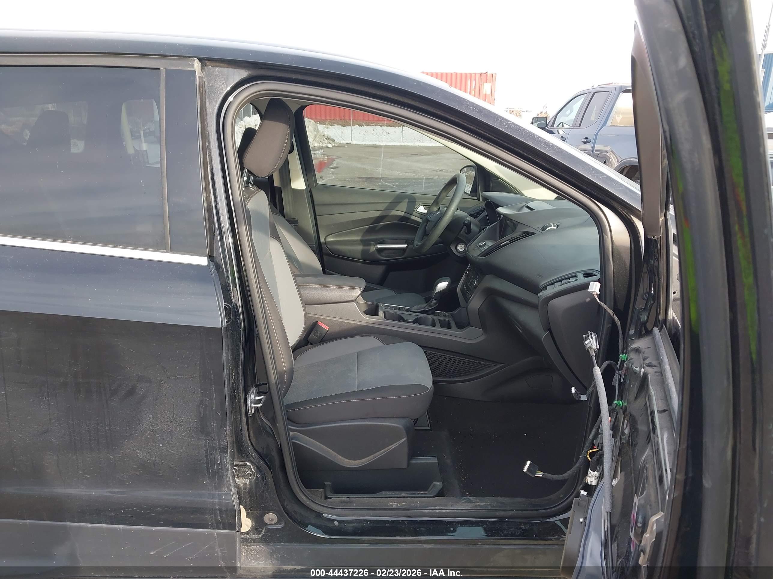 FORD ESCAPE image 5