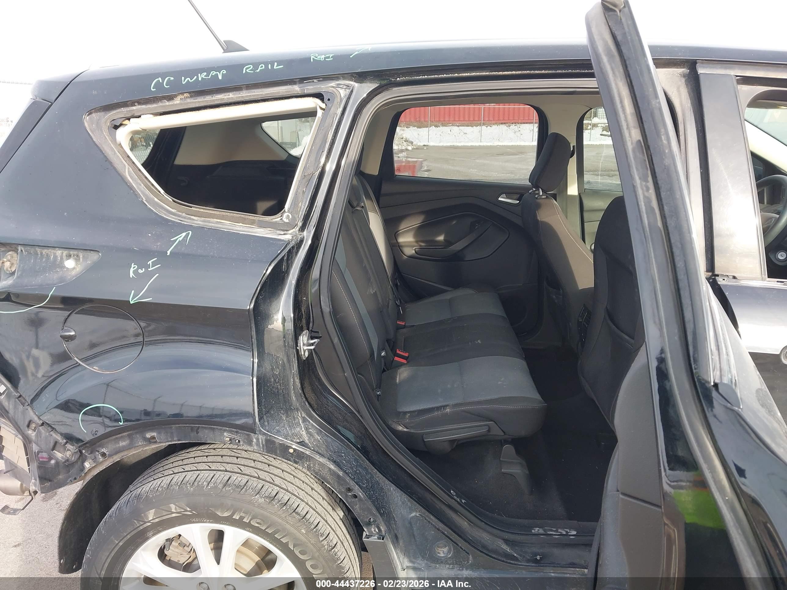 FORD ESCAPE image 8