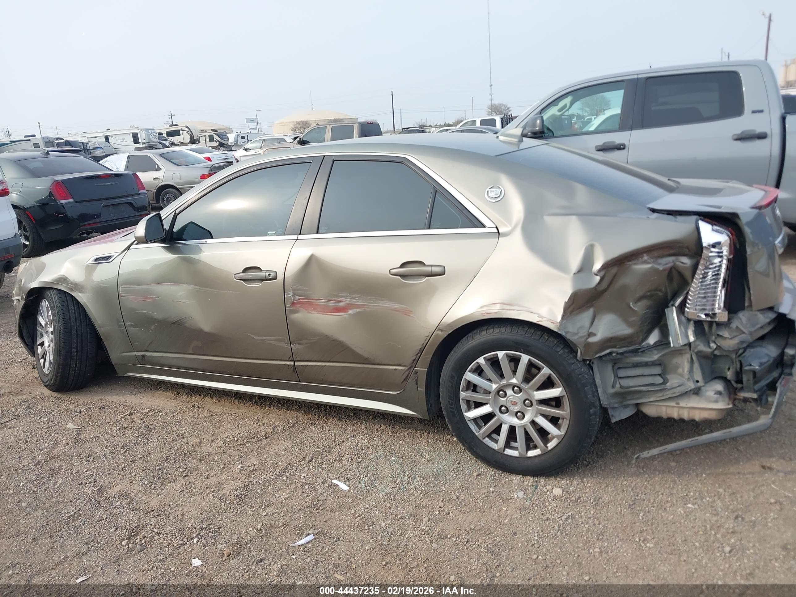 CADILLAC CTS image 6