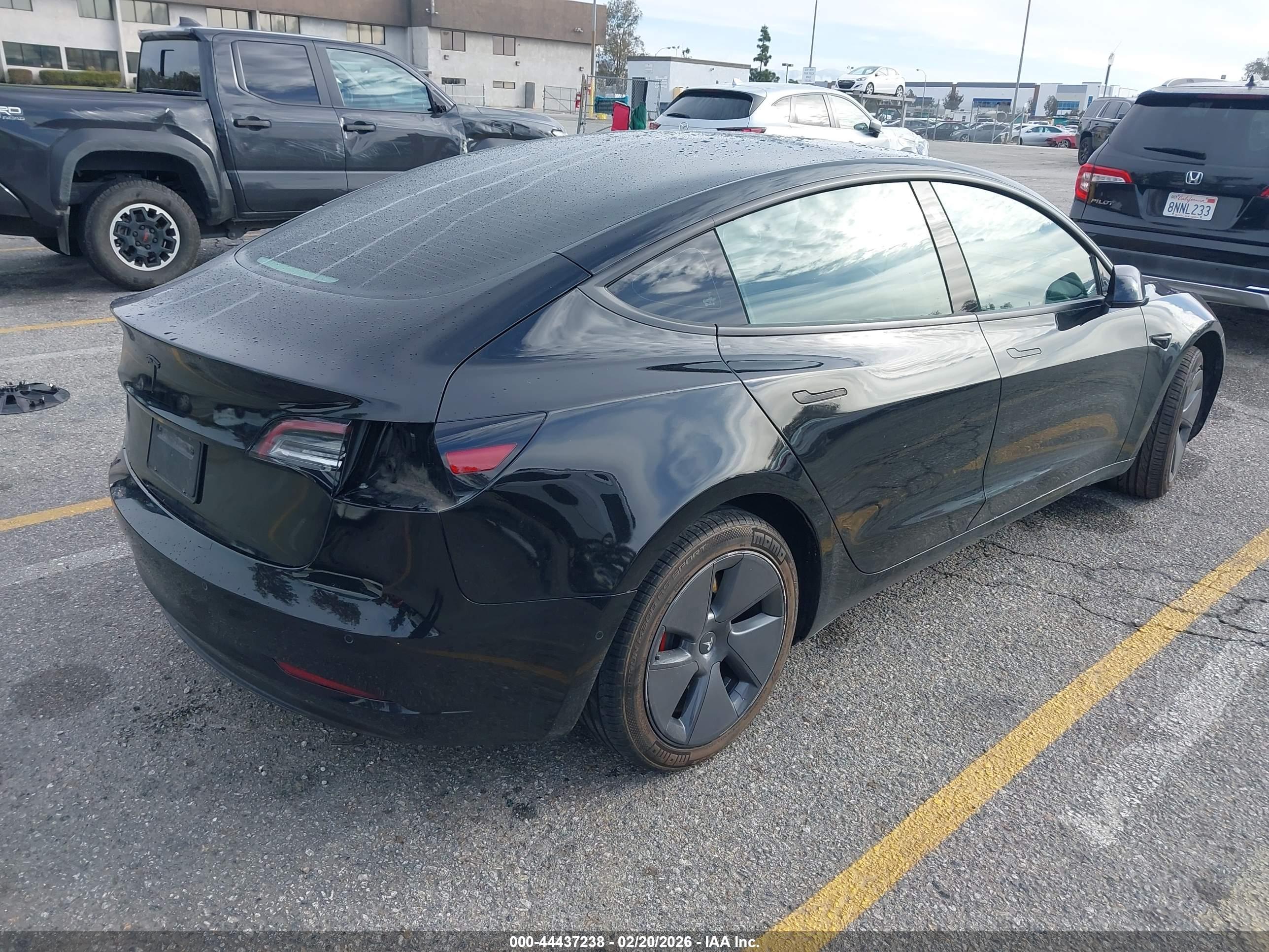 TESLA MODEL image 4