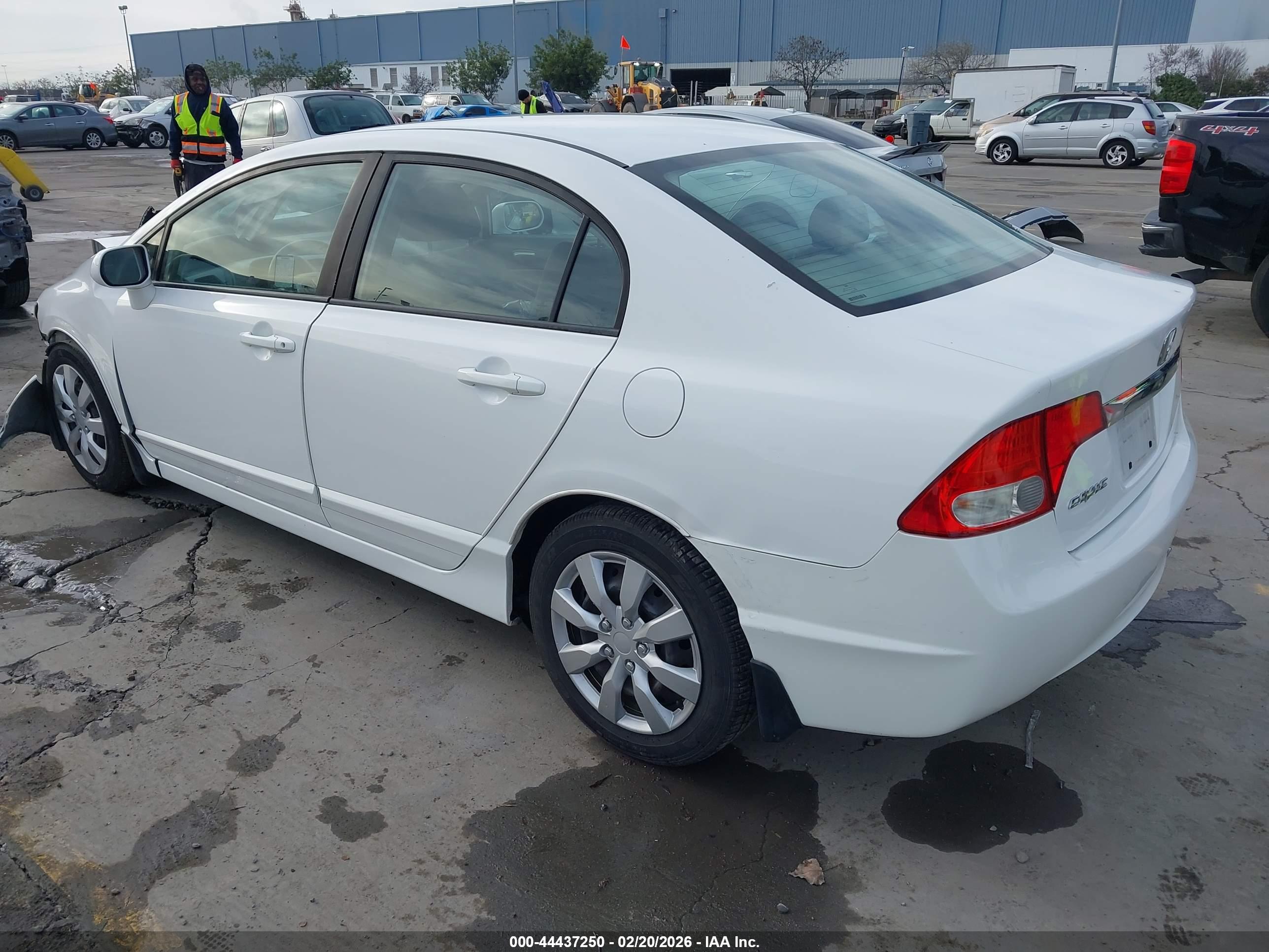 HONDA CIVIC image 3