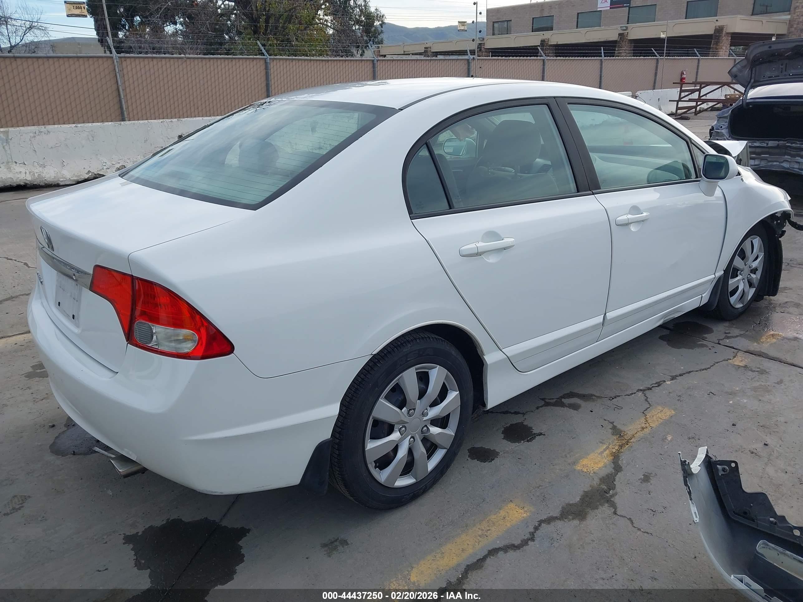 HONDA CIVIC image 4
