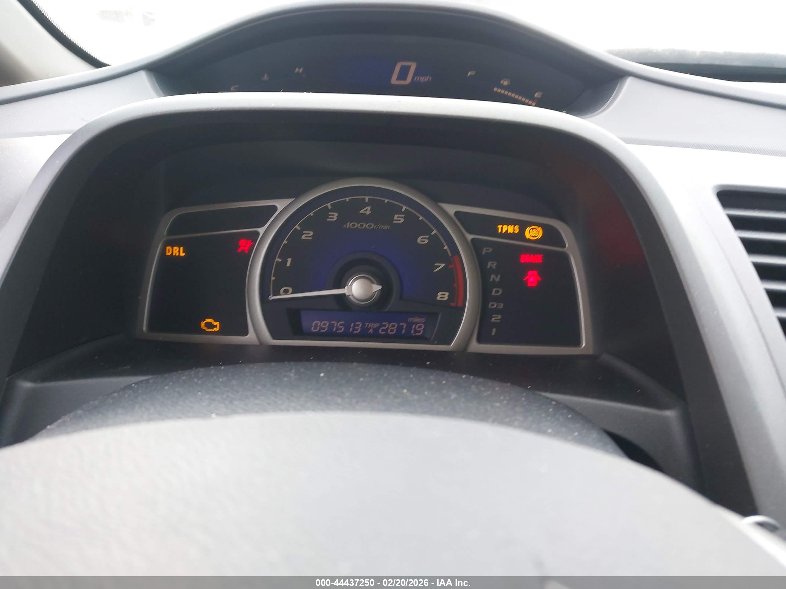 HONDA CIVIC image 7