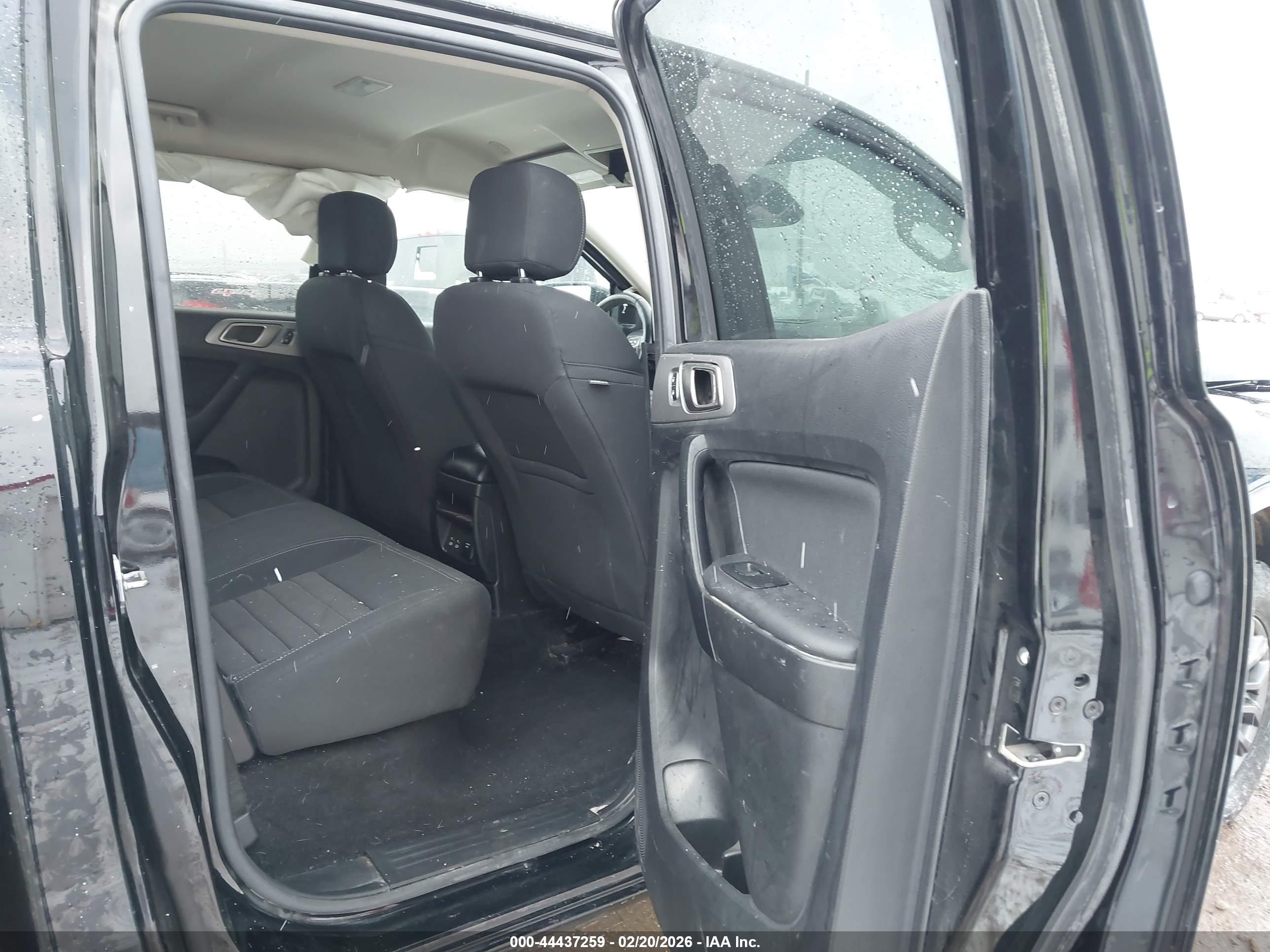 FORD RANGER image 8