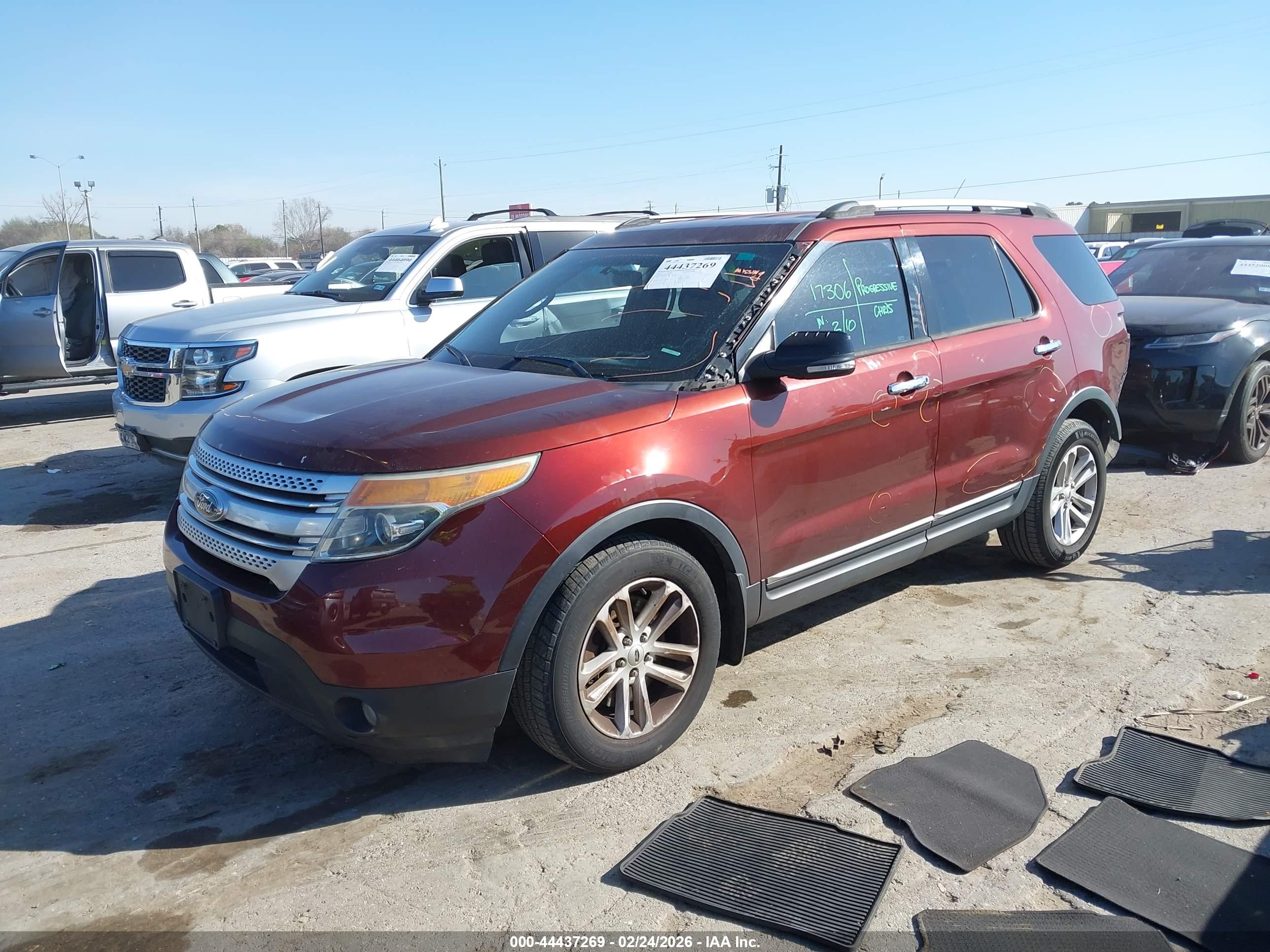 FORD EXPLORER image 2