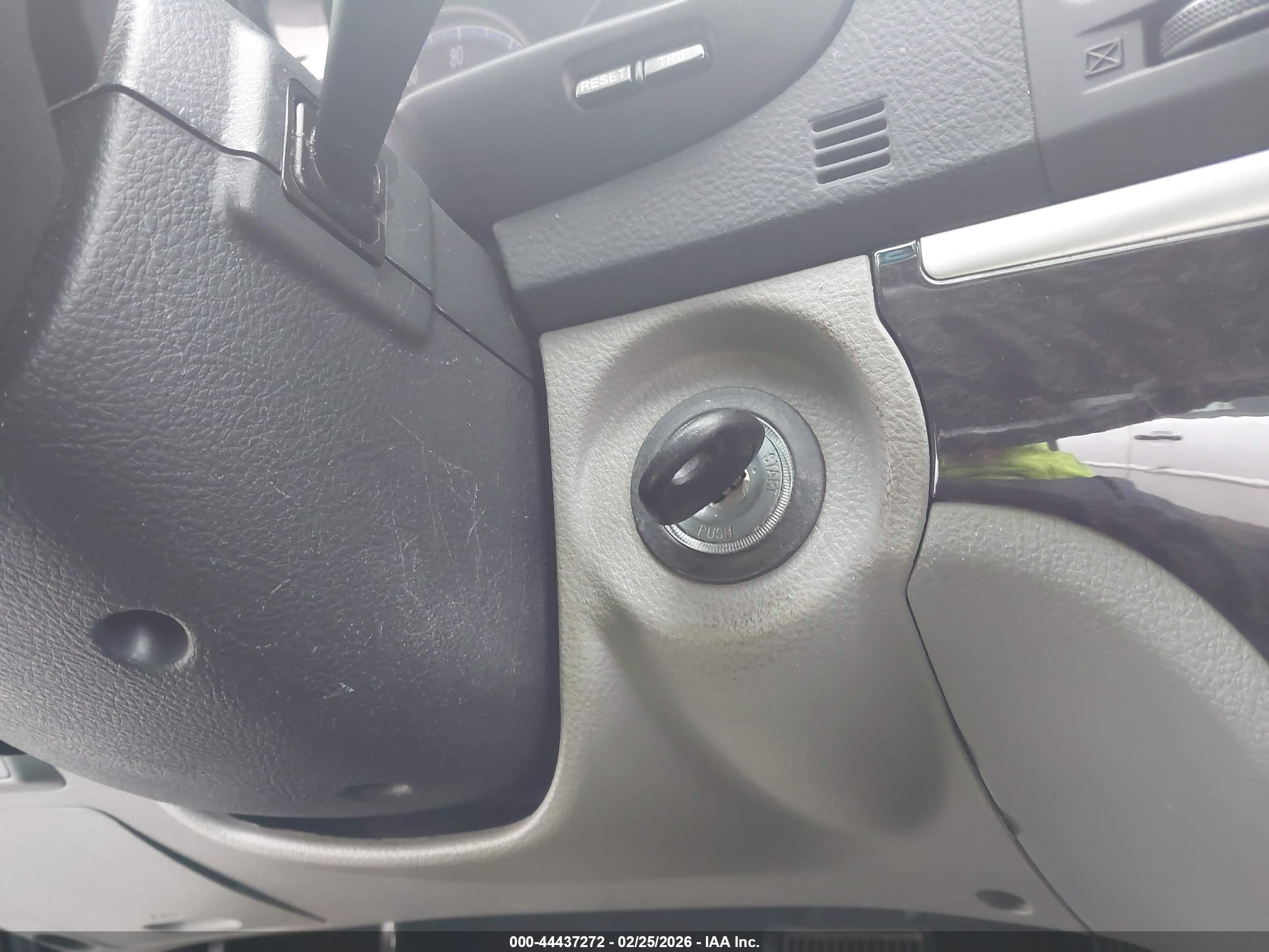 HYUNDAI SANTA image 11