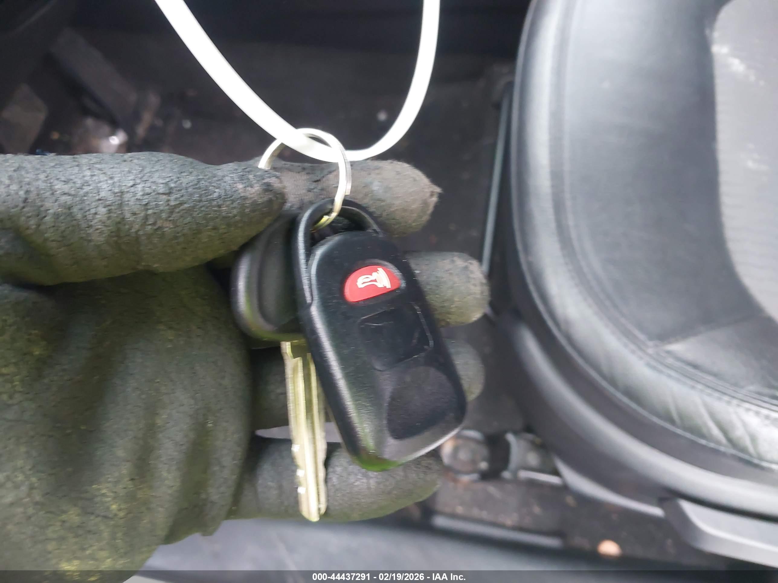 HYUNDAI TUCSON image 11
