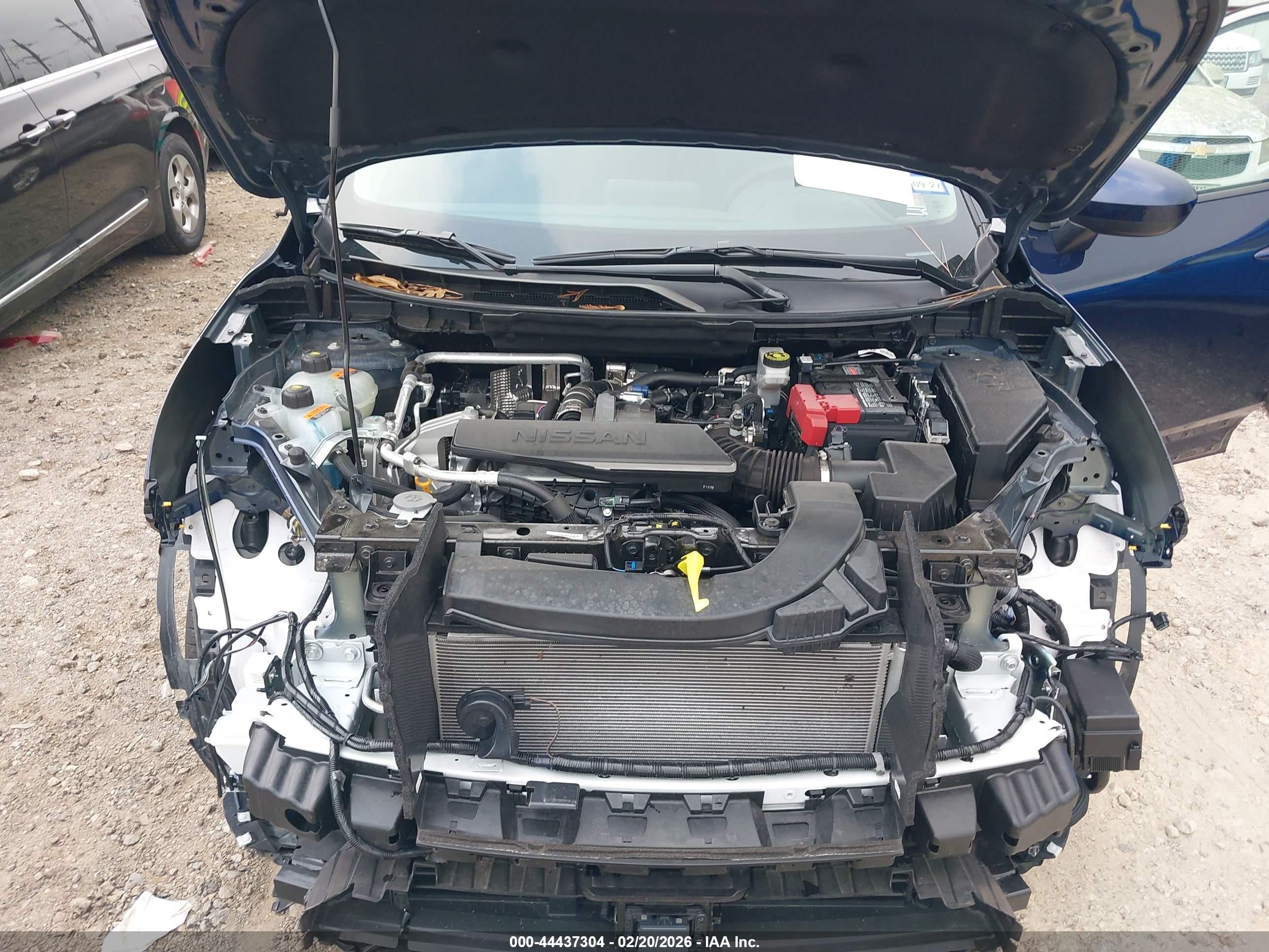 NISSAN ROGUE image 10