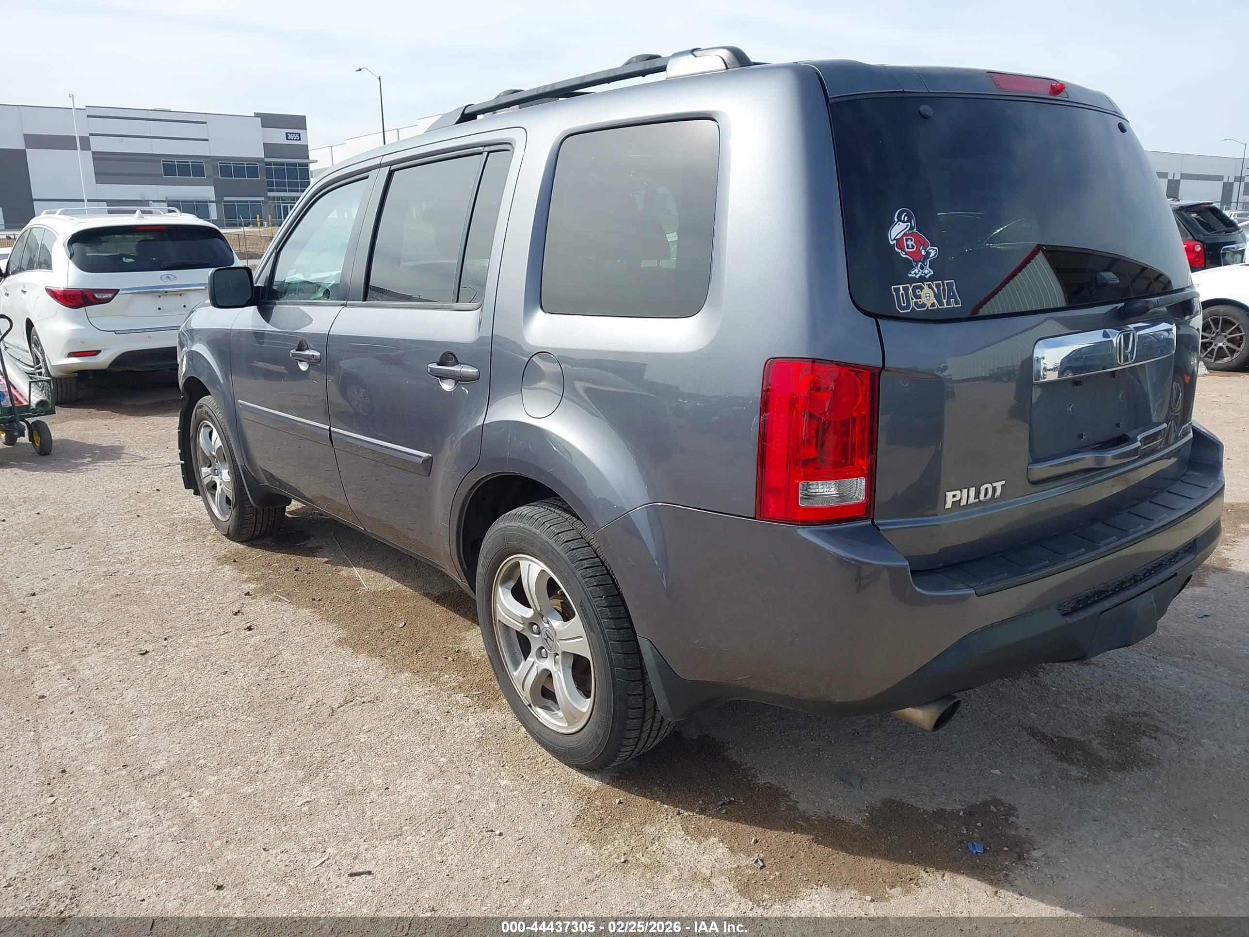 HONDA PILOT image 3
