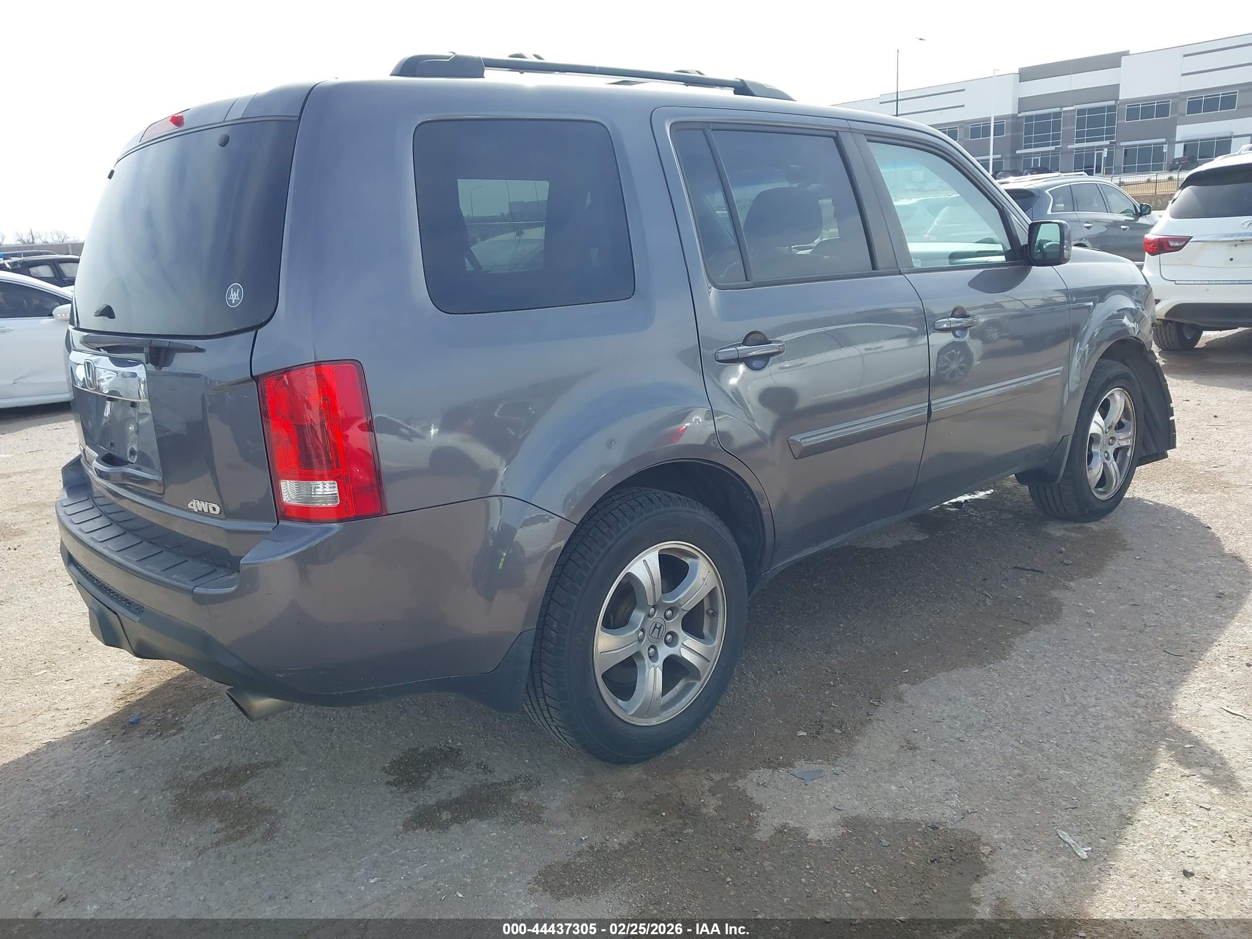 HONDA PILOT image 4