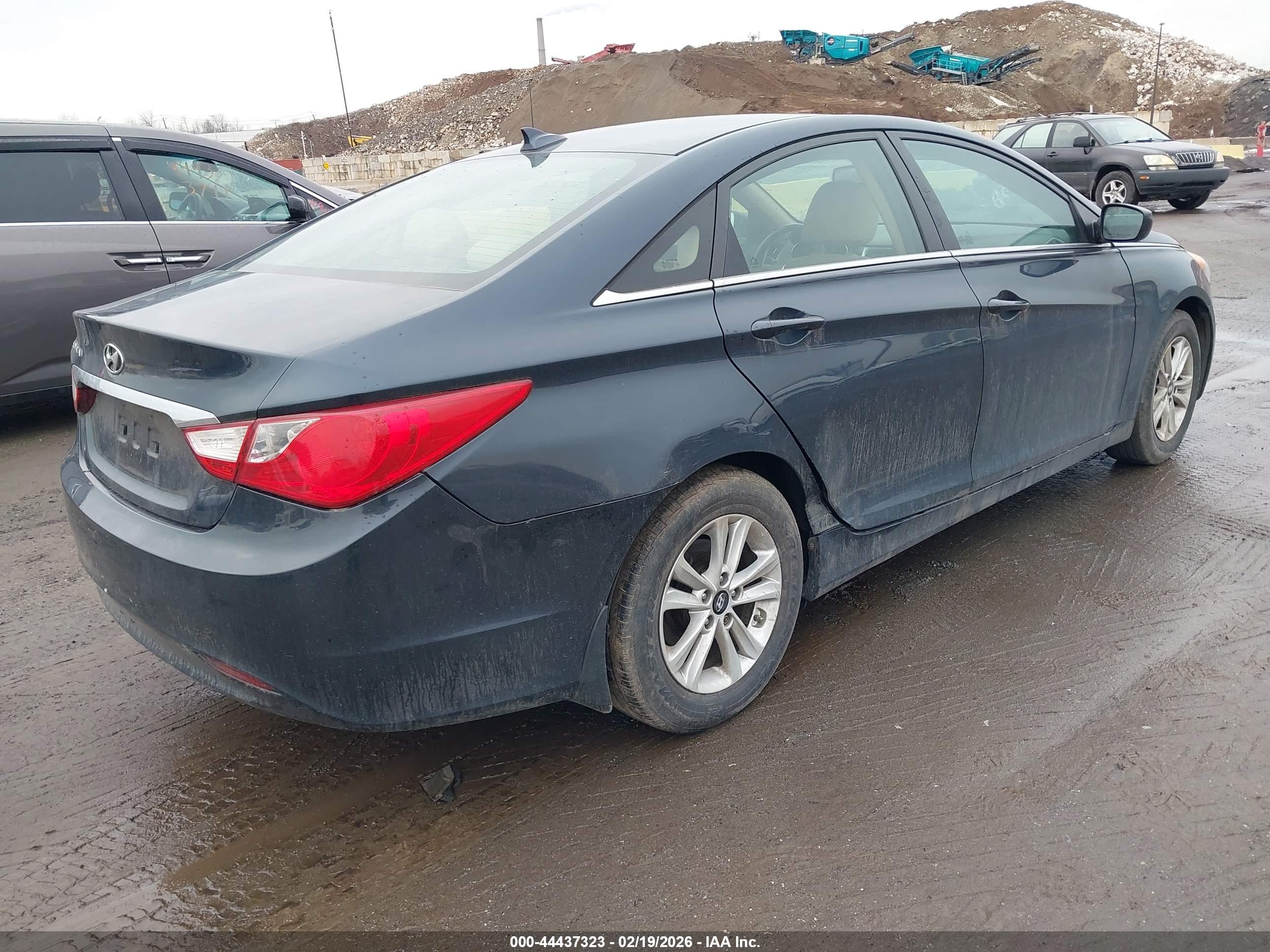 HYUNDAI SONATA image 4