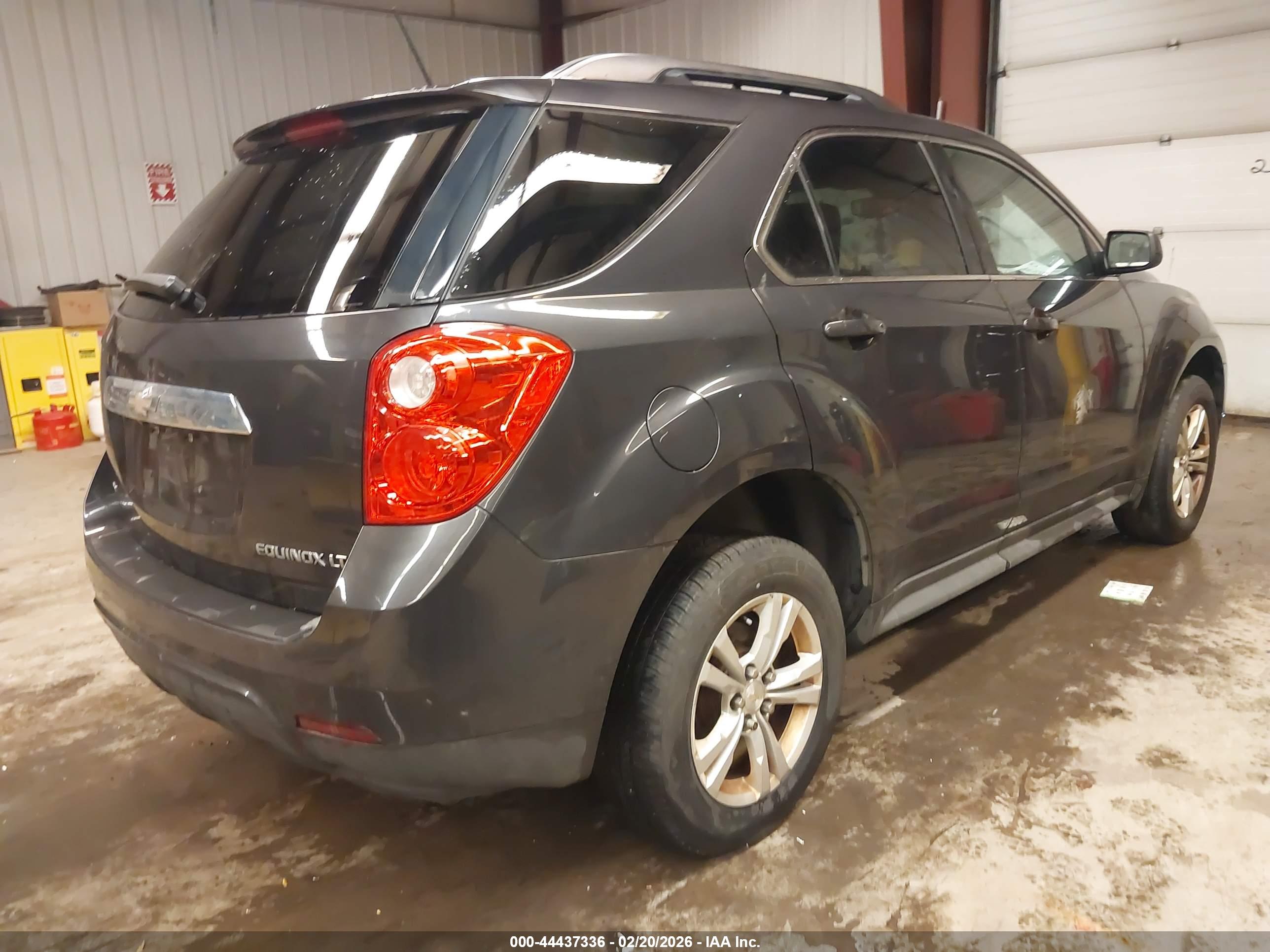 CHEVROLET EQUINOX image 4