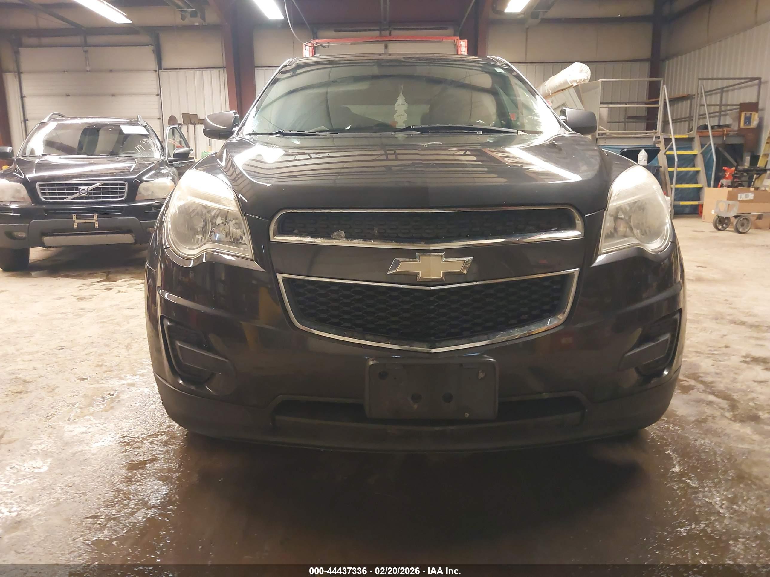 CHEVROLET EQUINOX image 6