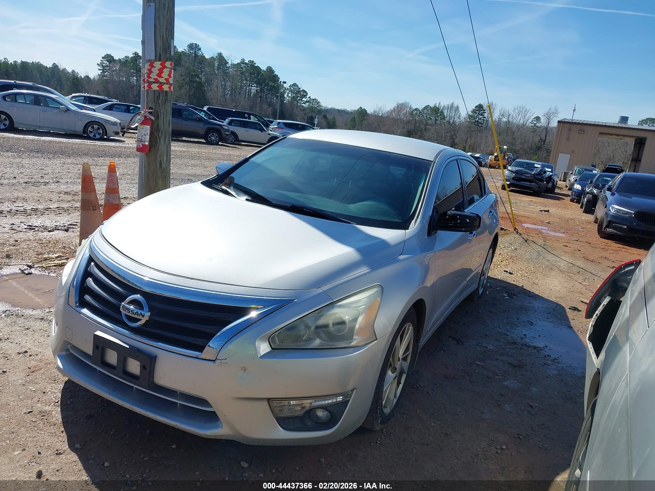 NISSAN ALTIMA image 2