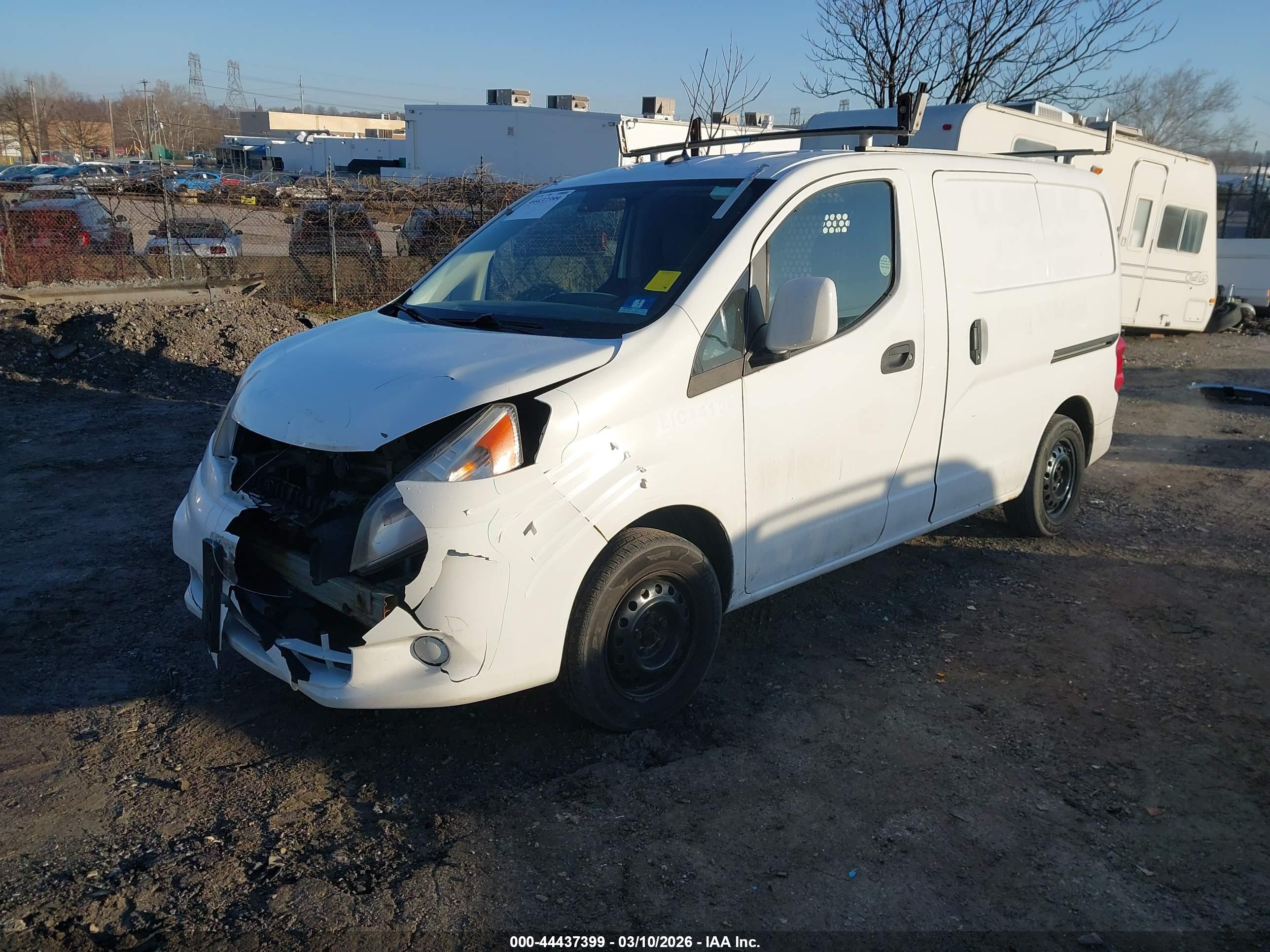 NISSAN NV200 image 2