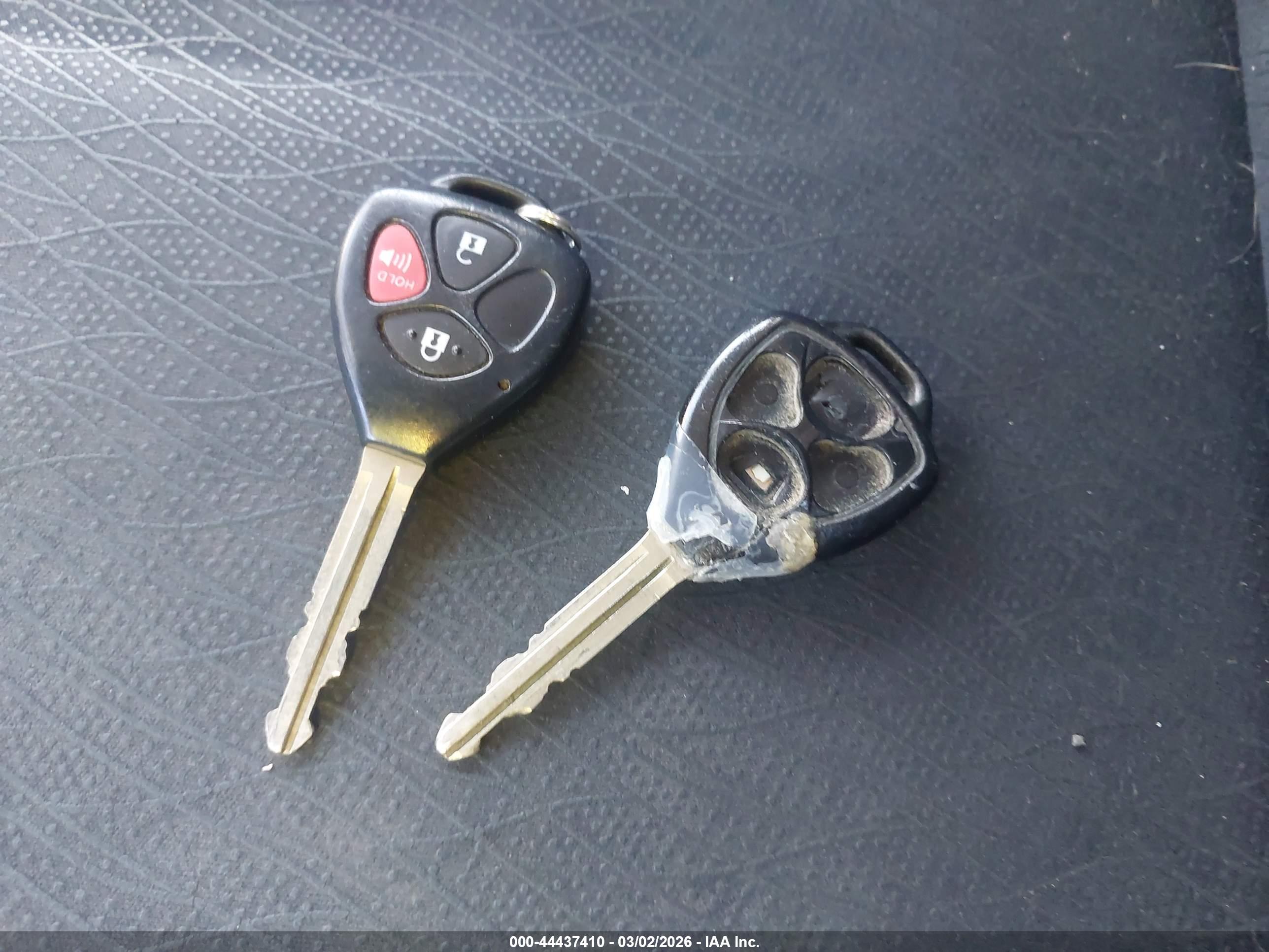 TOYOTA YARIS image 11