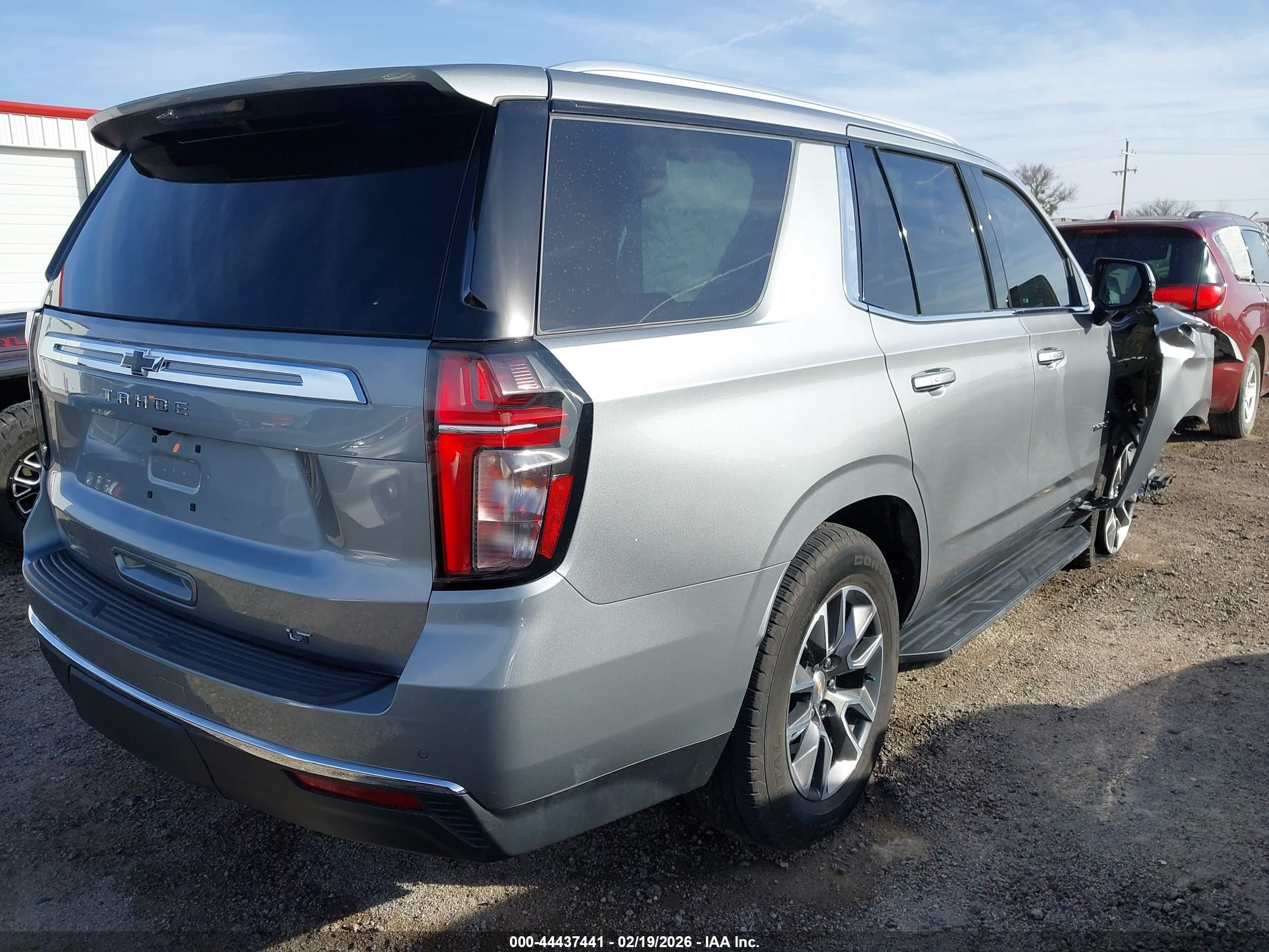 CHEVROLET TAHOE image 4