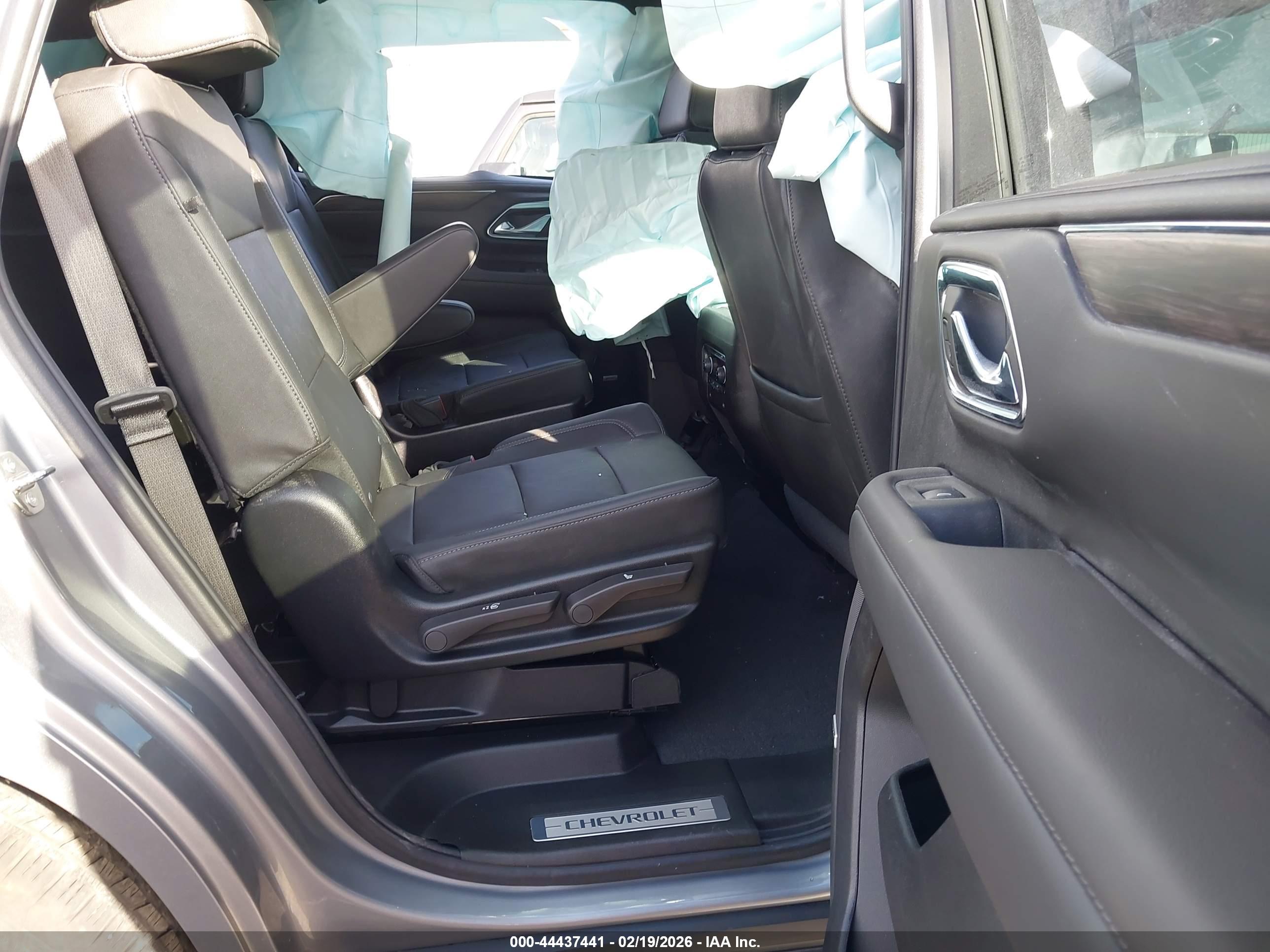 CHEVROLET TAHOE image 8