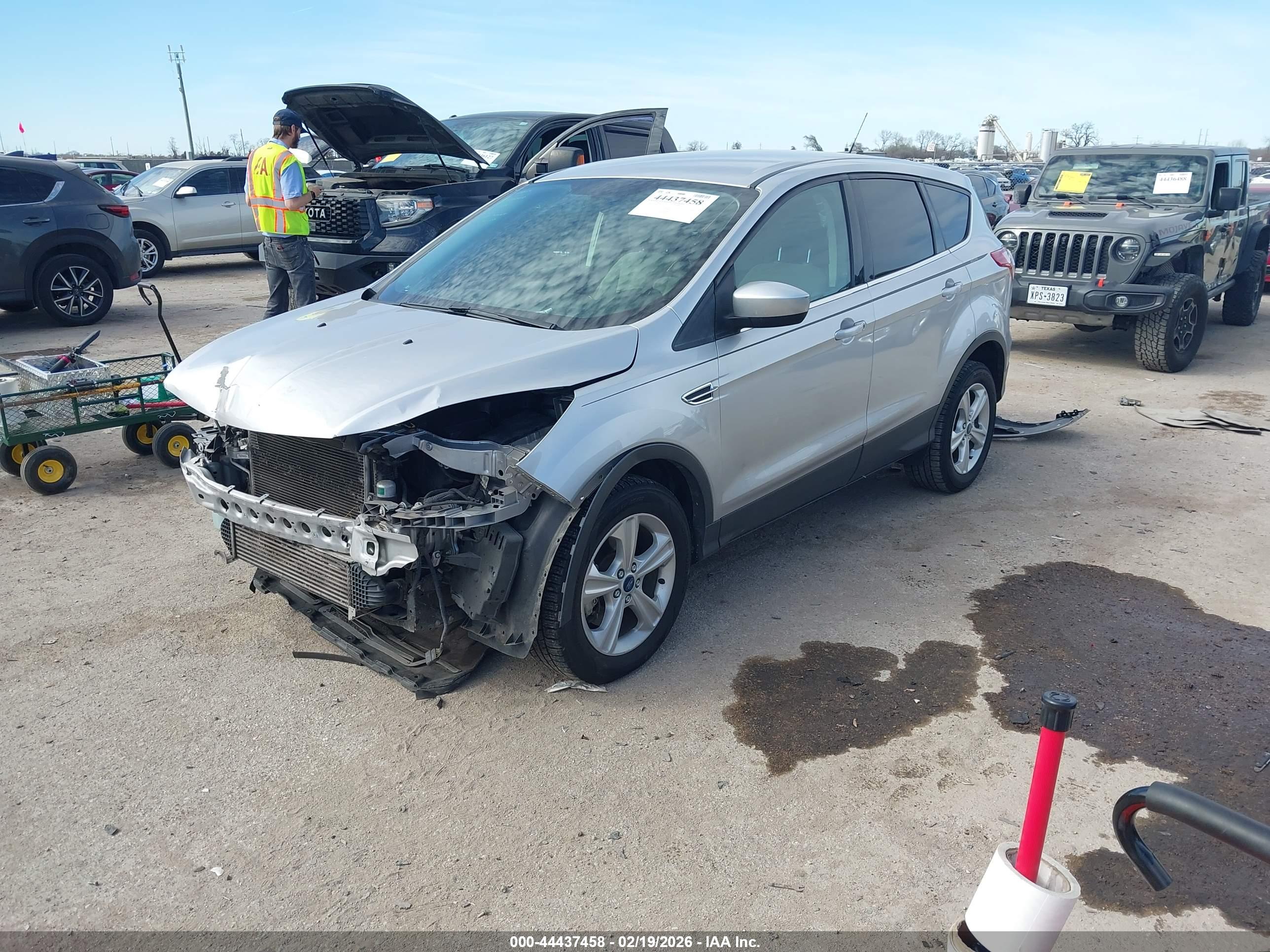FORD ESCAPE image 2