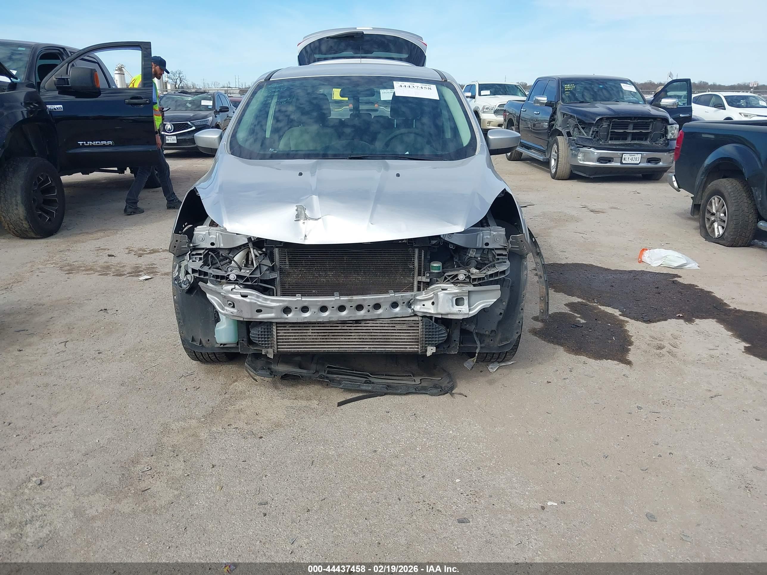 FORD ESCAPE image 6