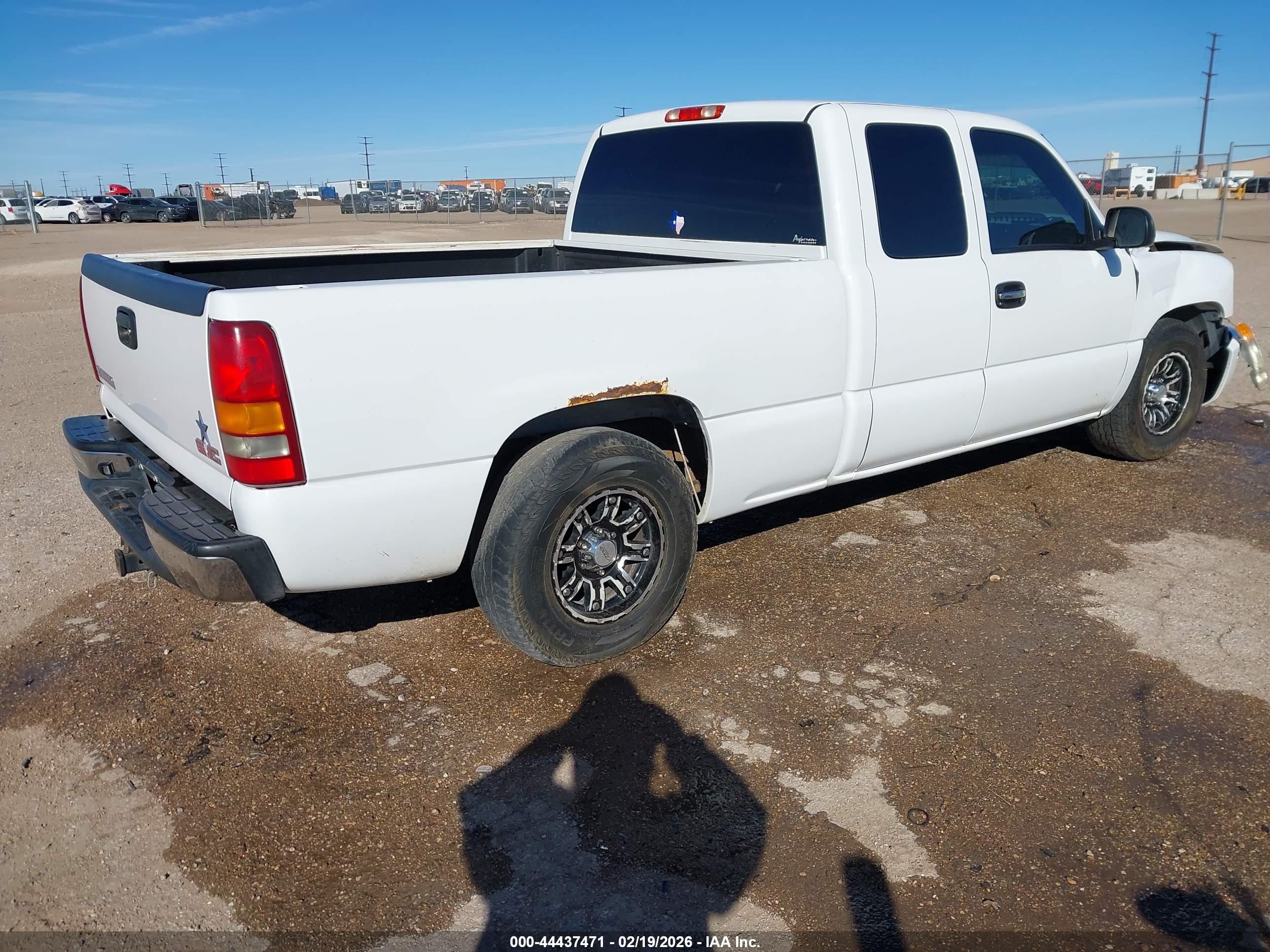 GMC SIERRA image 4