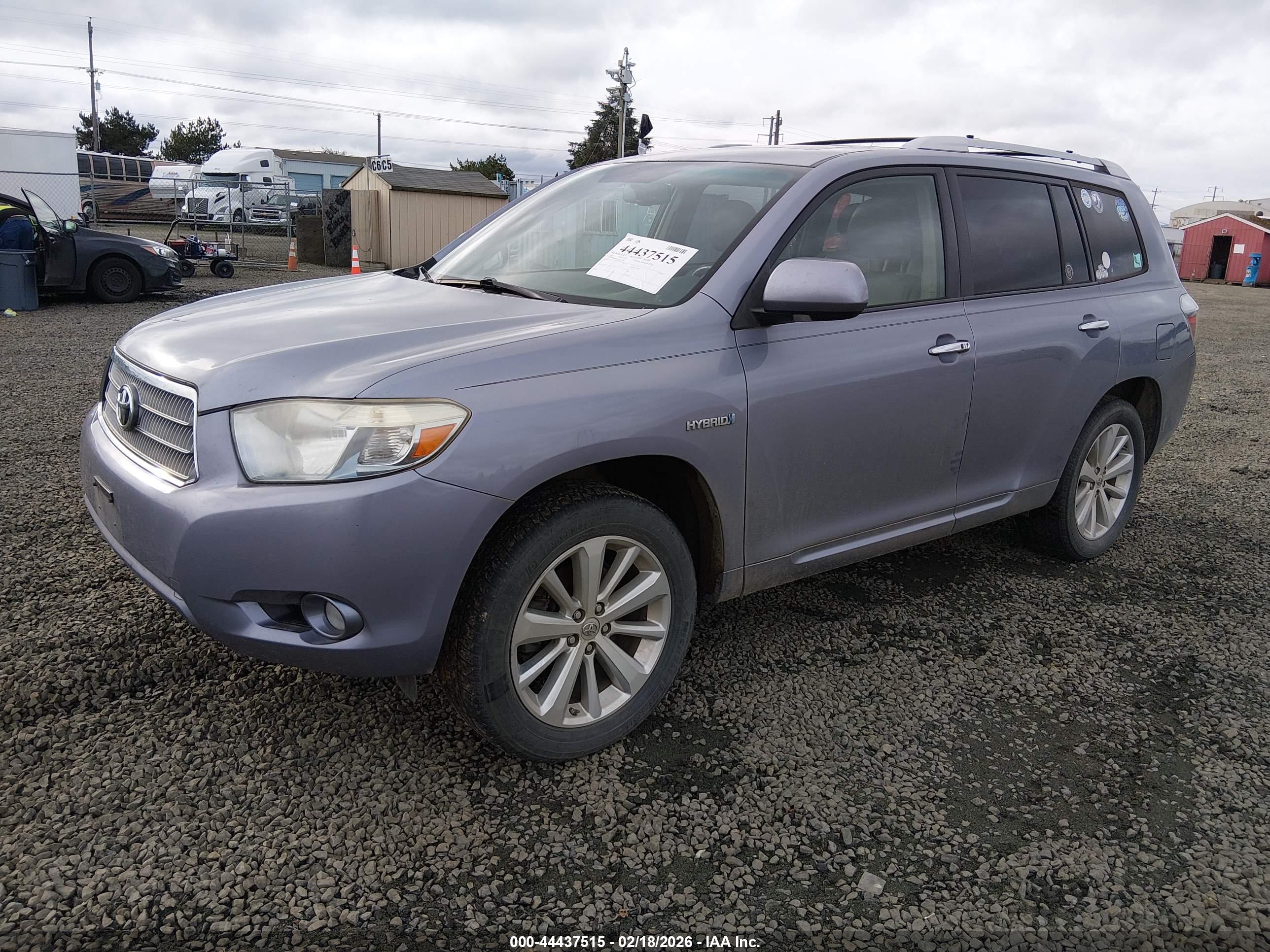 TOYOTA HIGHLANDER image 2