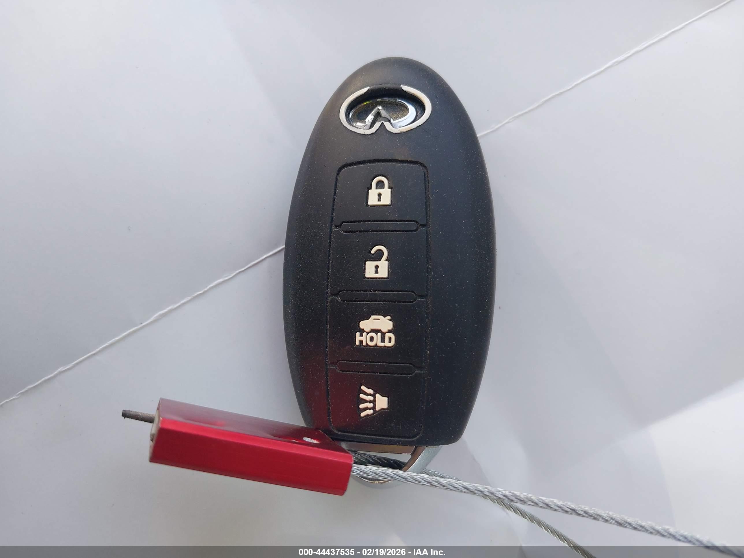 INFINITI QX56 image 11