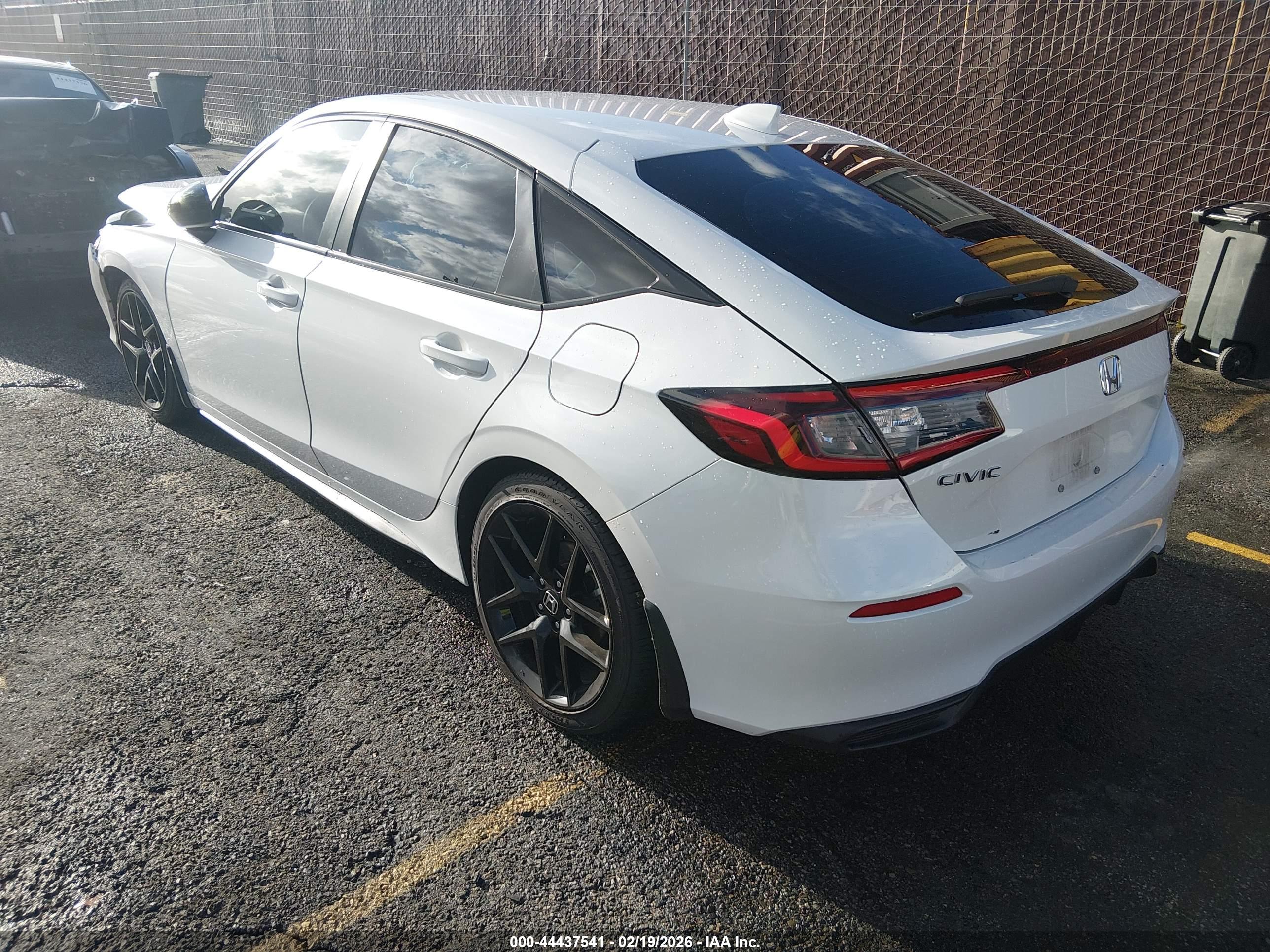 HONDA CIVIC image 3