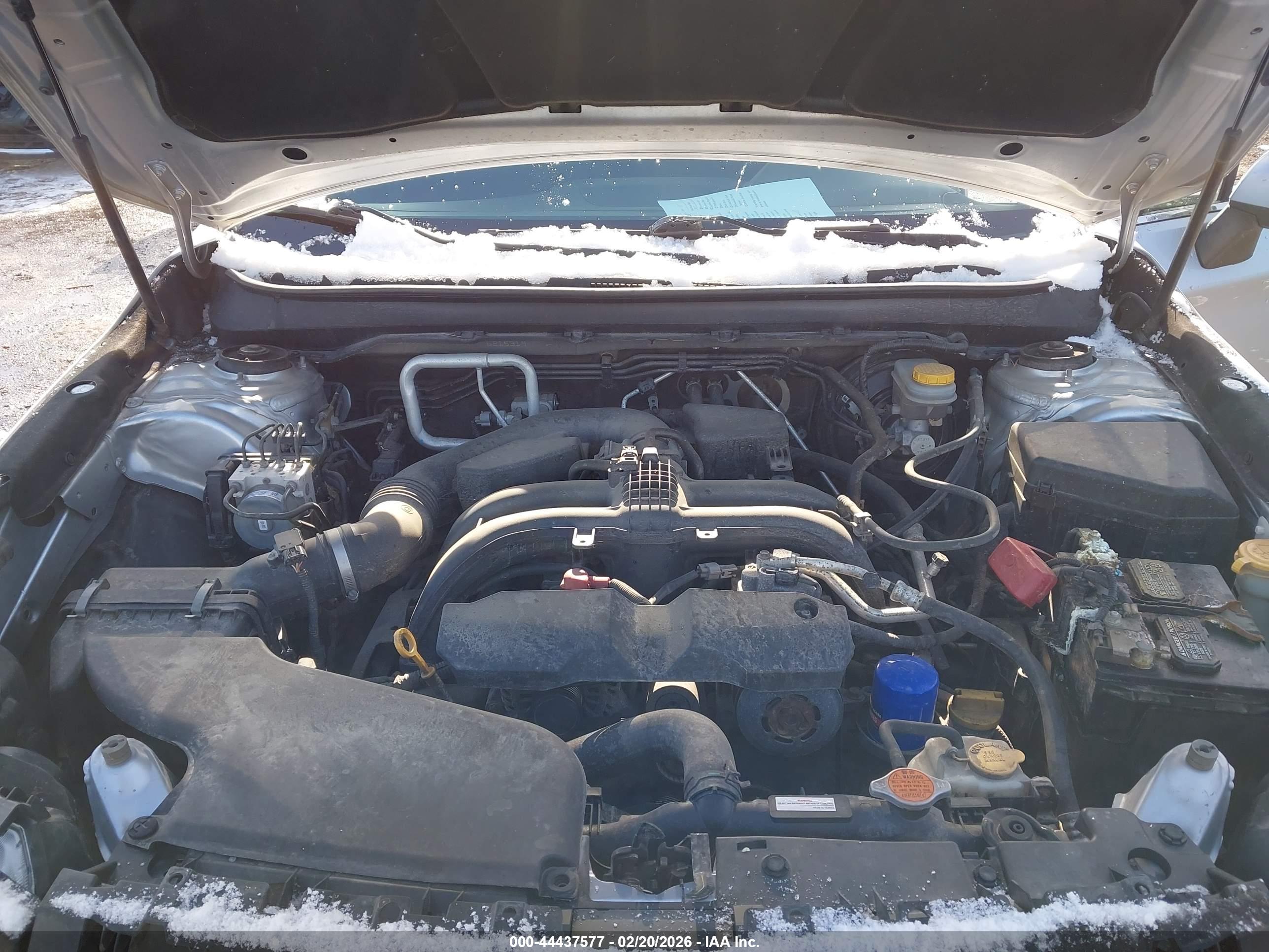 SUBARU OUTBACK image 10
