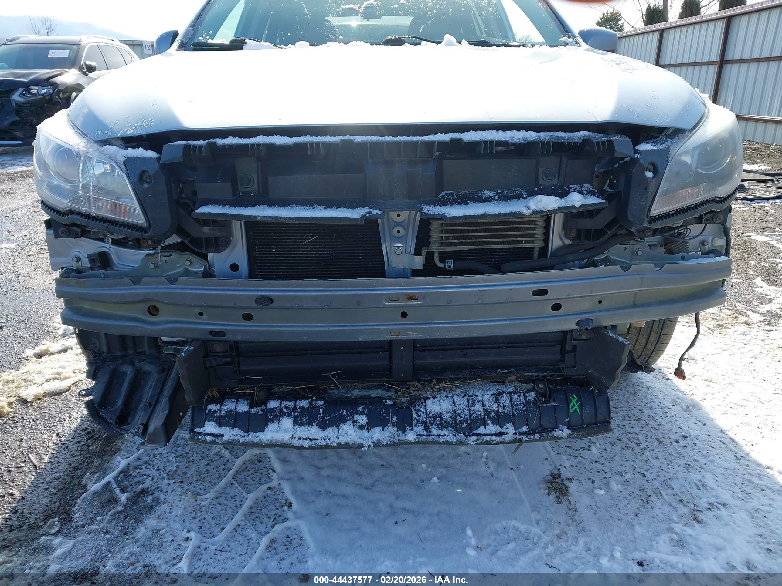 SUBARU OUTBACK image 6