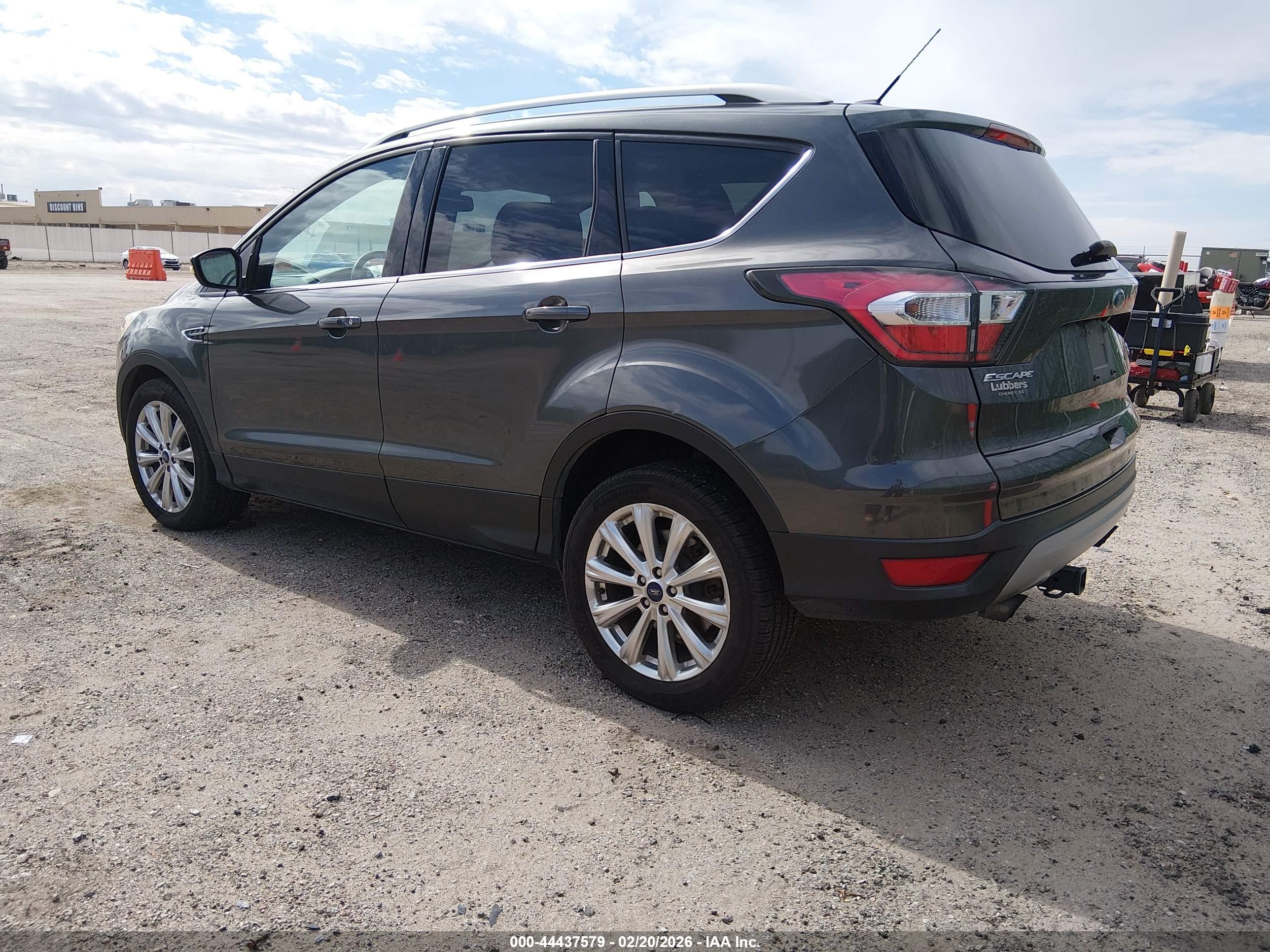 FORD ESCAPE image 3