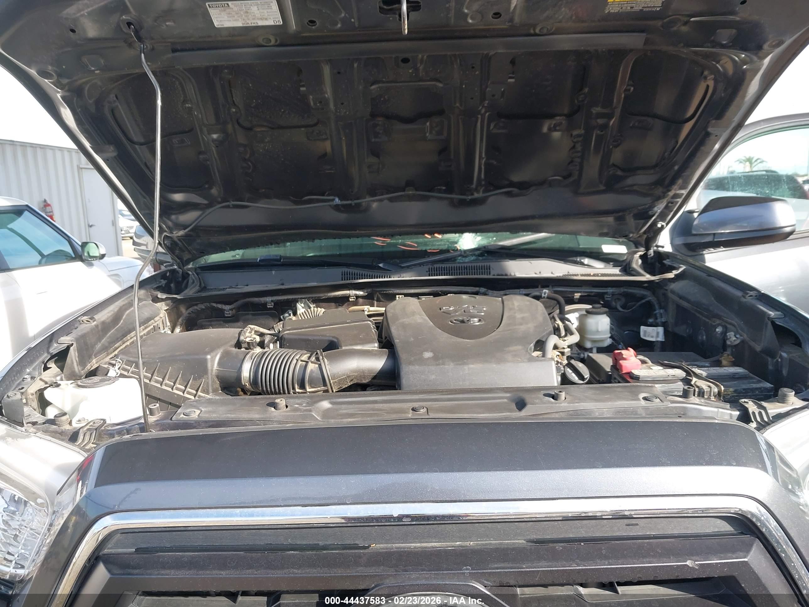 TOYOTA TACOMA image 10