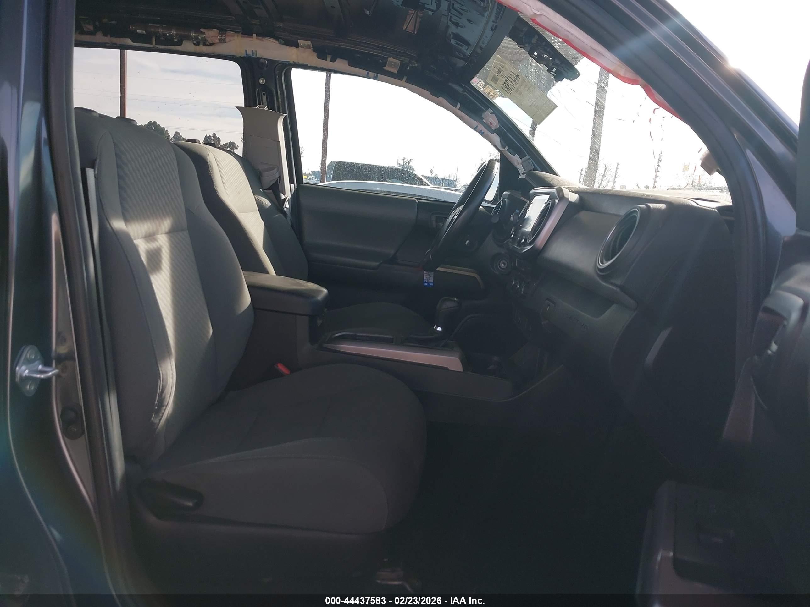 TOYOTA TACOMA image 5
