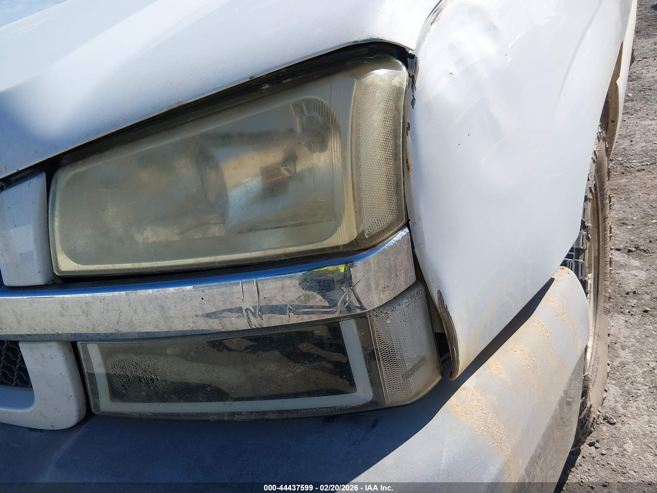 CHEVROLET SILVERADO image 6