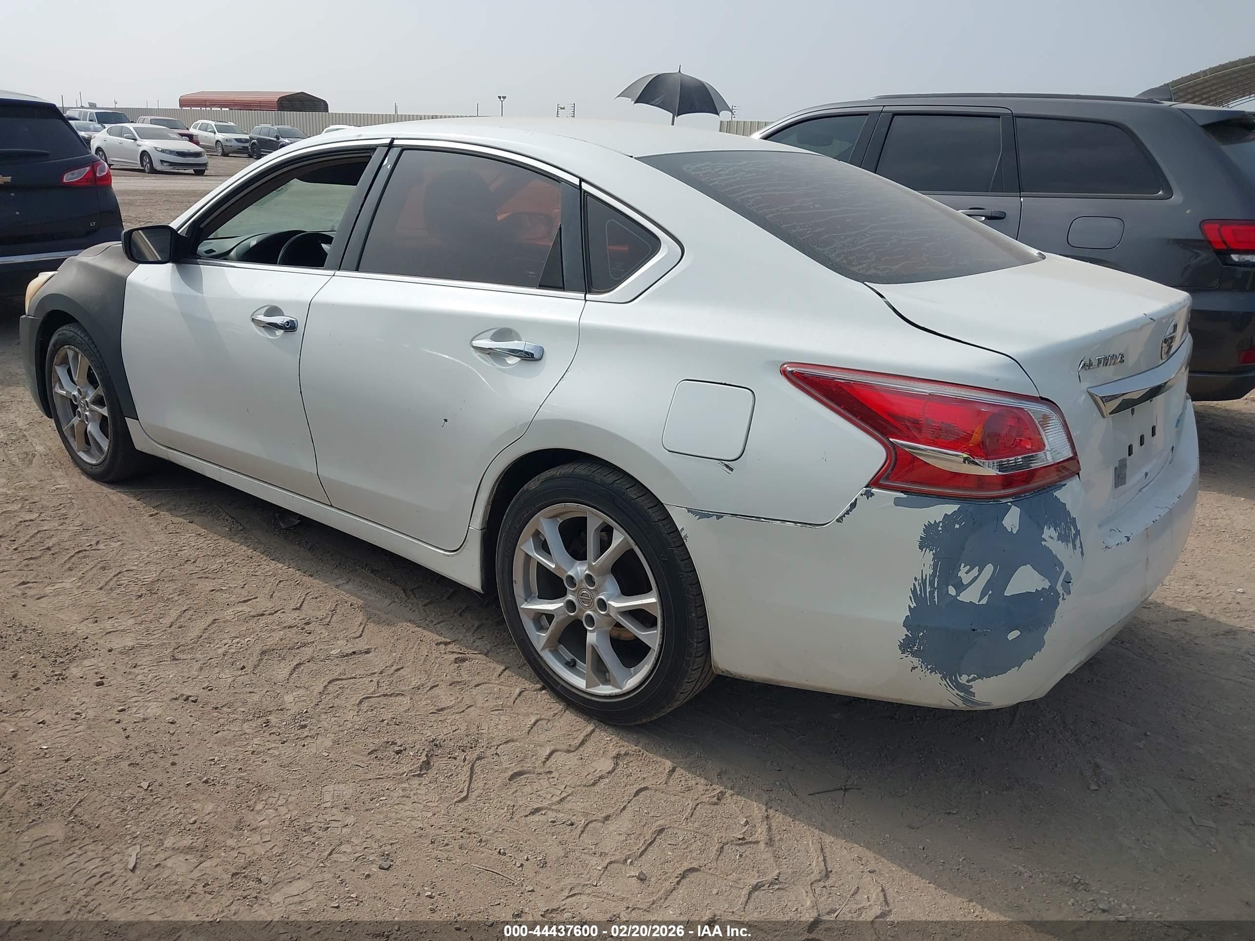 NISSAN ALTIMA image 3