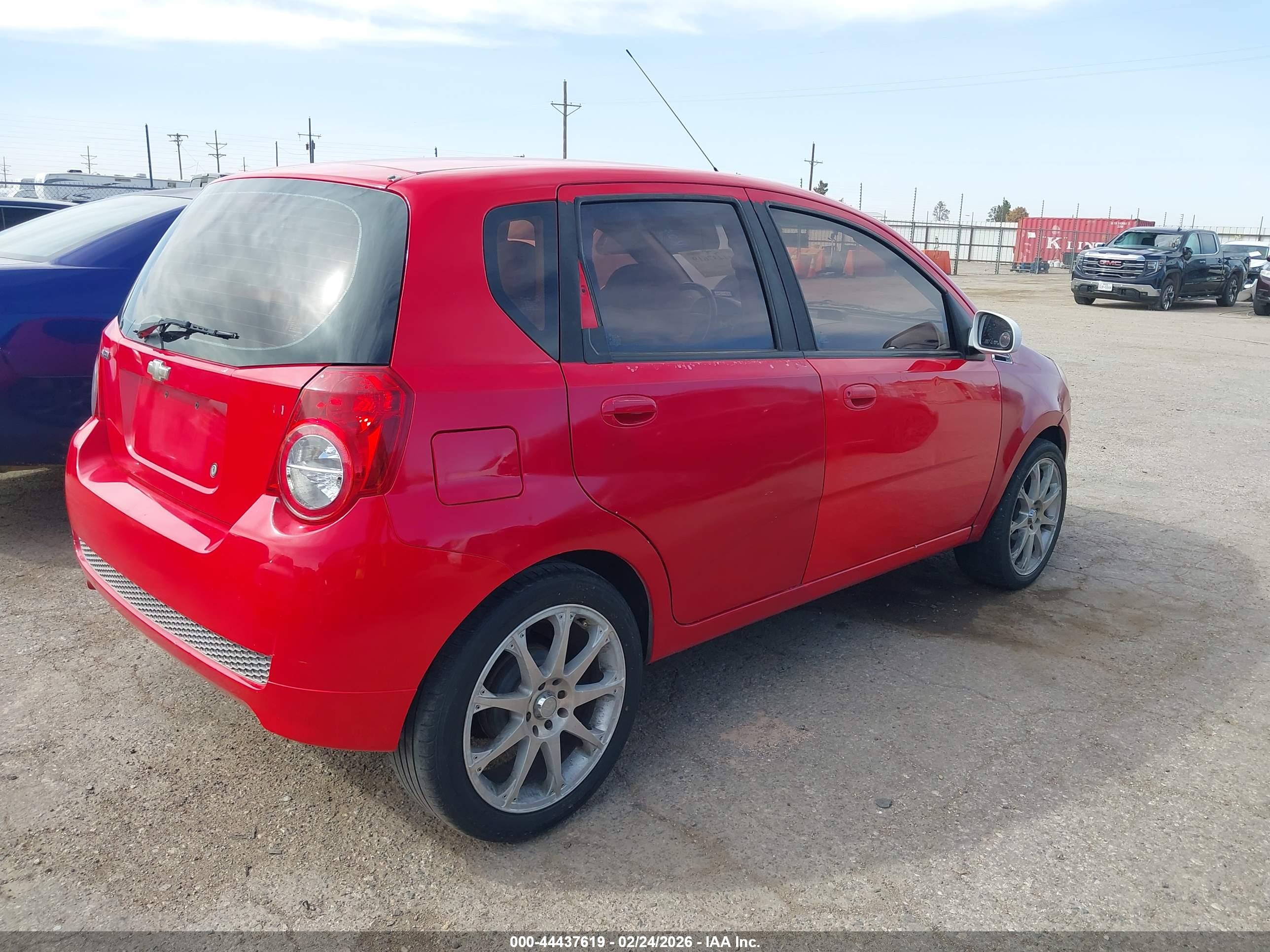 CHEVROLET AVEO image 4