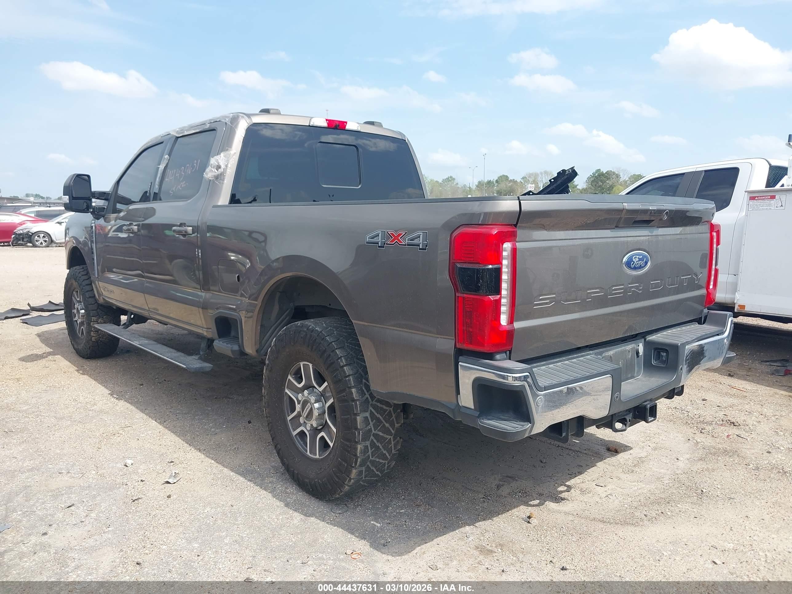 FORD F-250 image 3