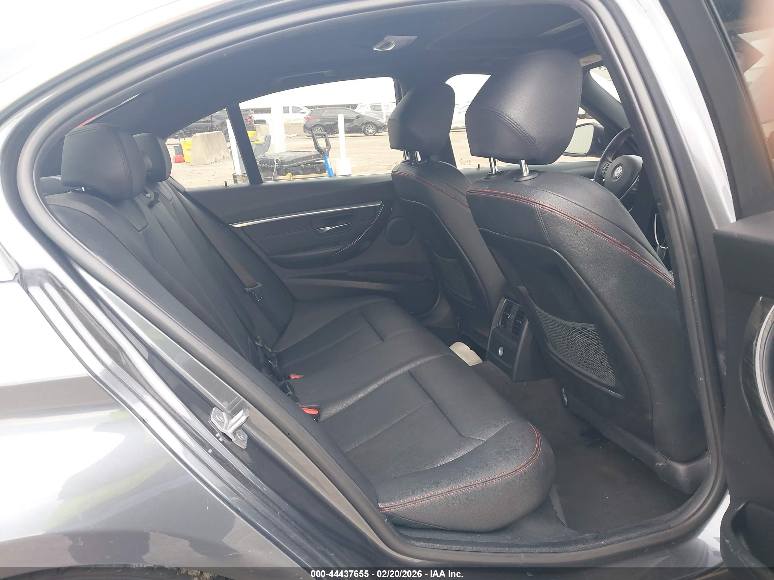 BMW 330E image 8