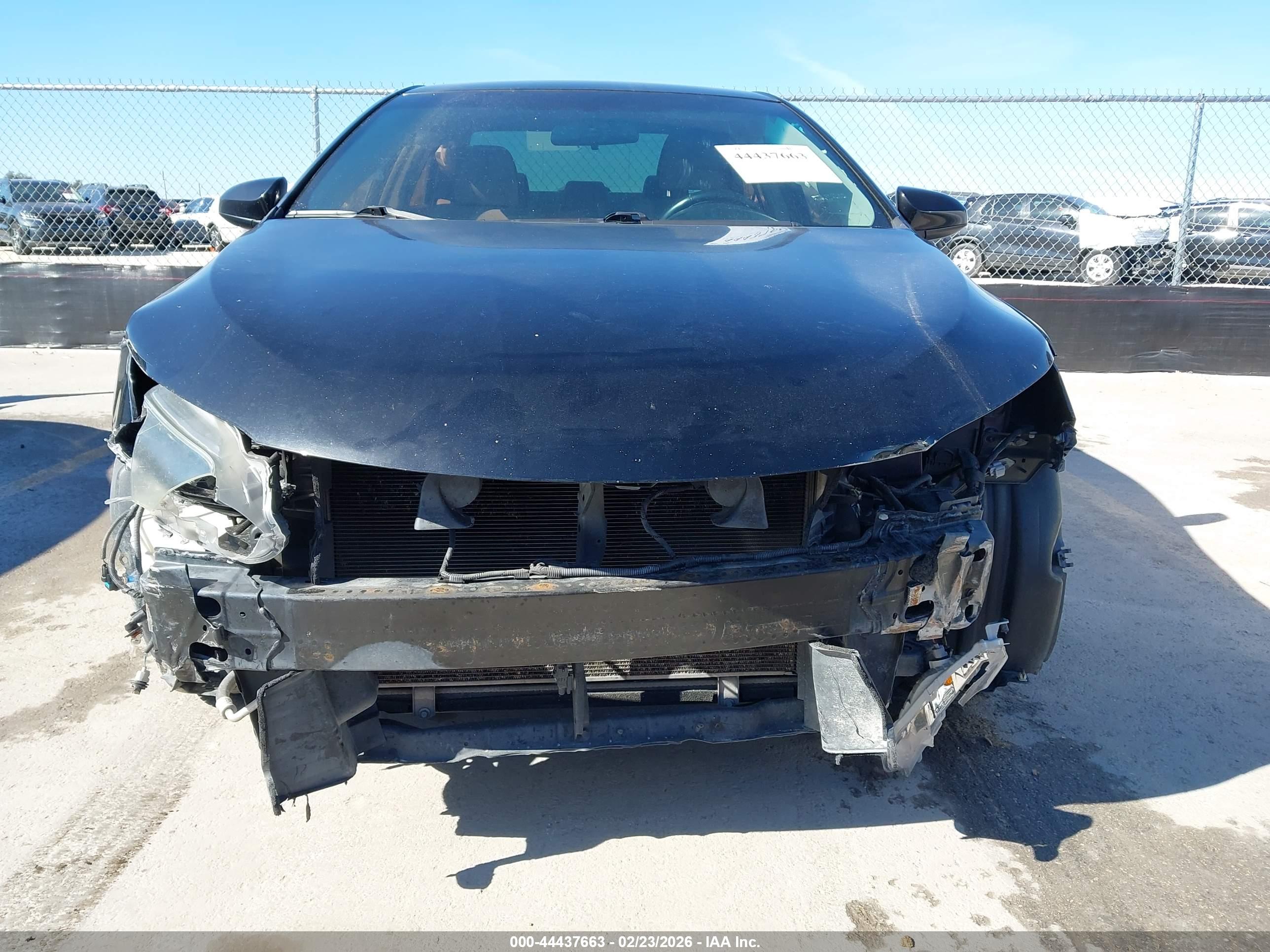 TOYOTA CAMRY image 6