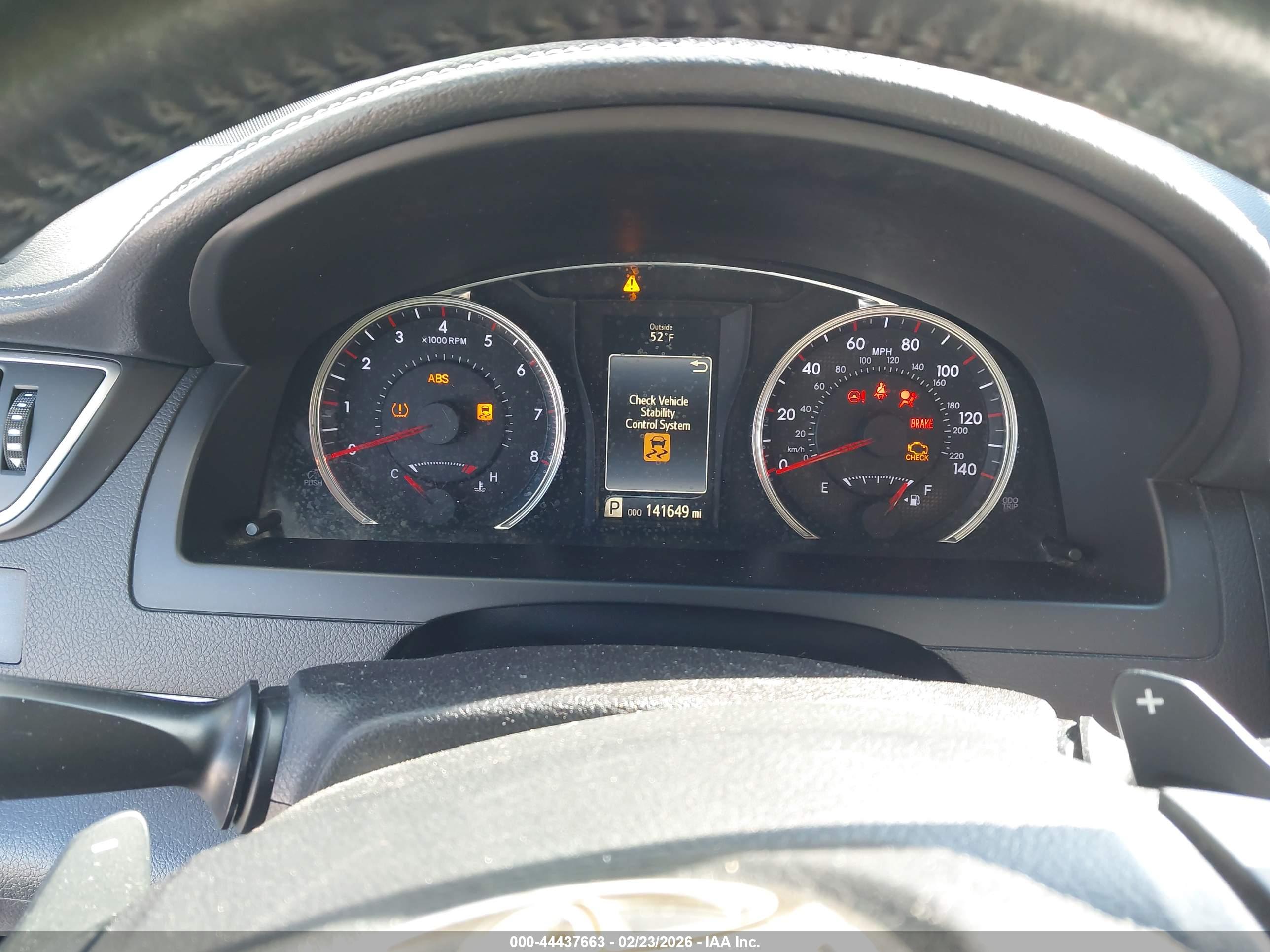 TOYOTA CAMRY image 7